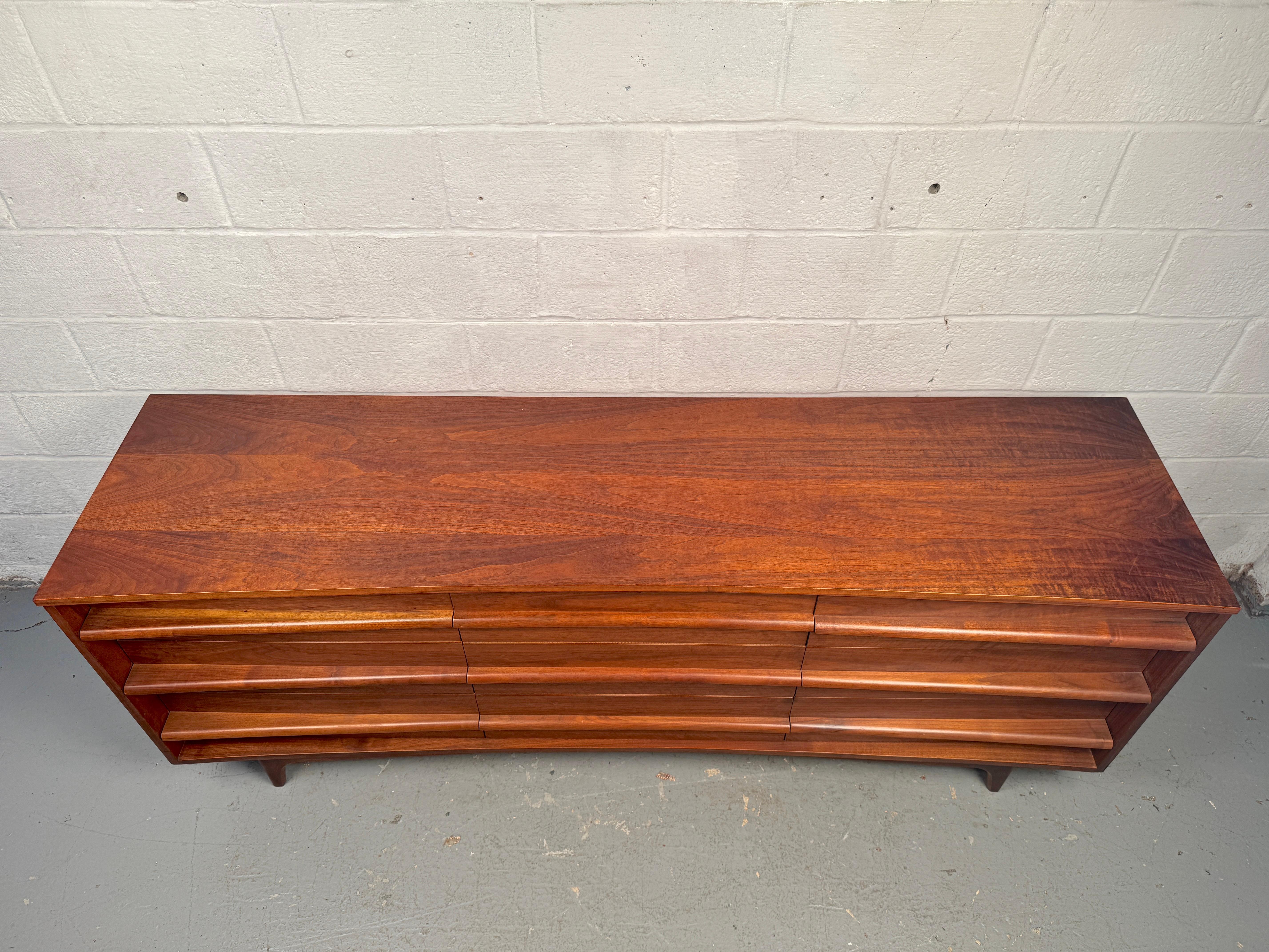 Stunning Vintage Curved Walnut Dresser by Young Manufacturing For Sale 1