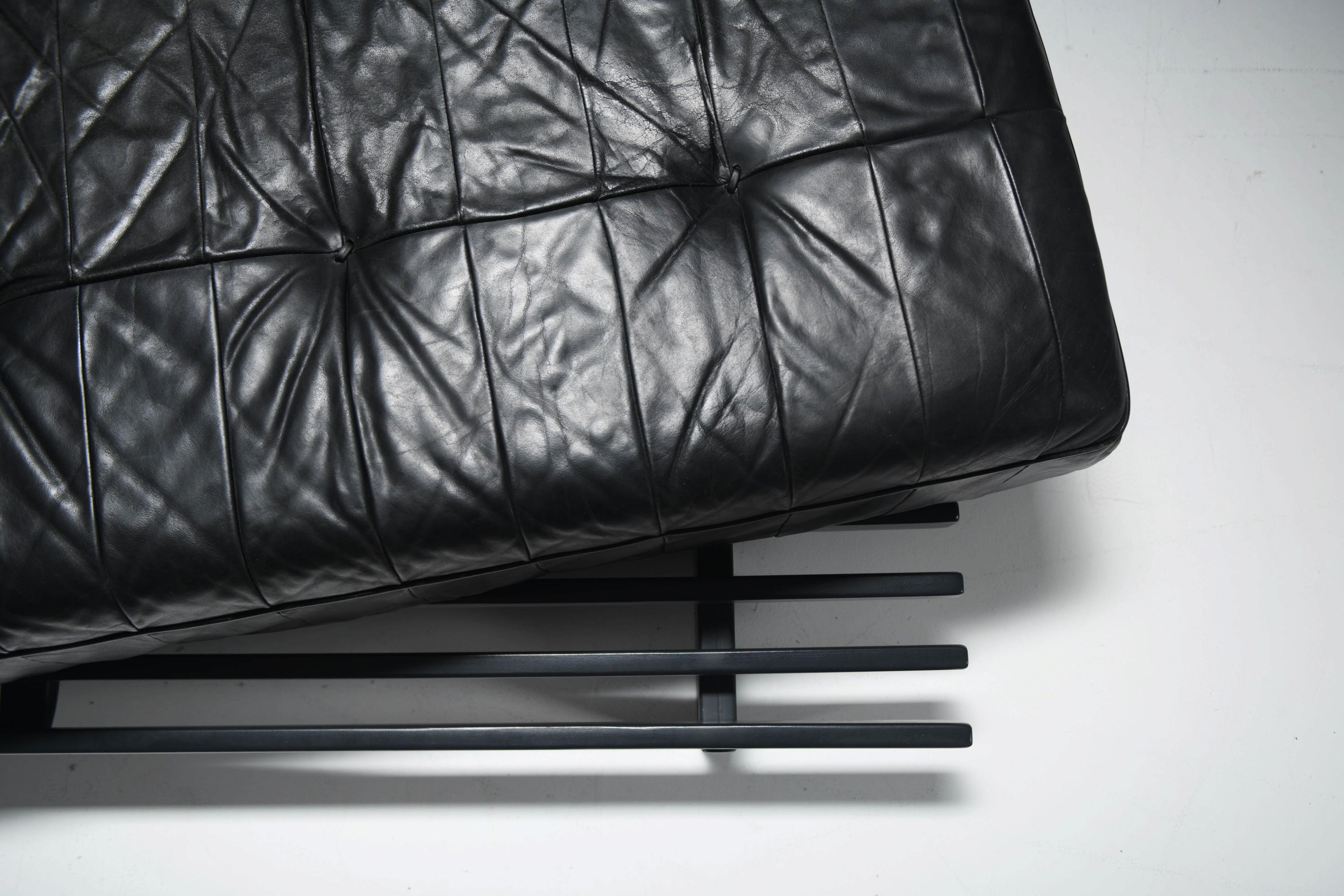Stunning vintage Daybed DS-80 in rare black original leather by De Sede Swiss For Sale 9