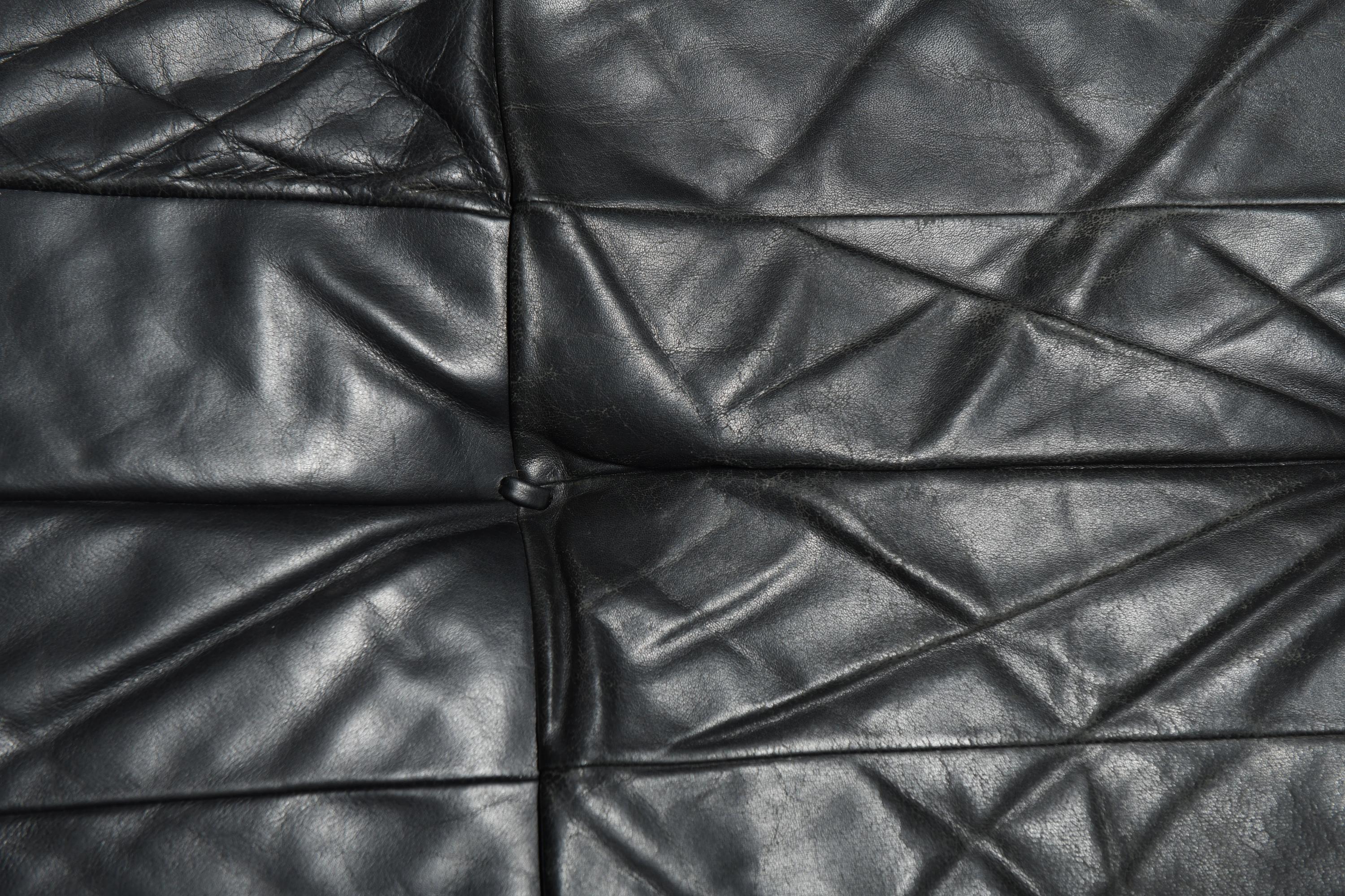 20th Century Stunning vintage Daybed DS-80 in rare black original leather by De Sede Swiss For Sale