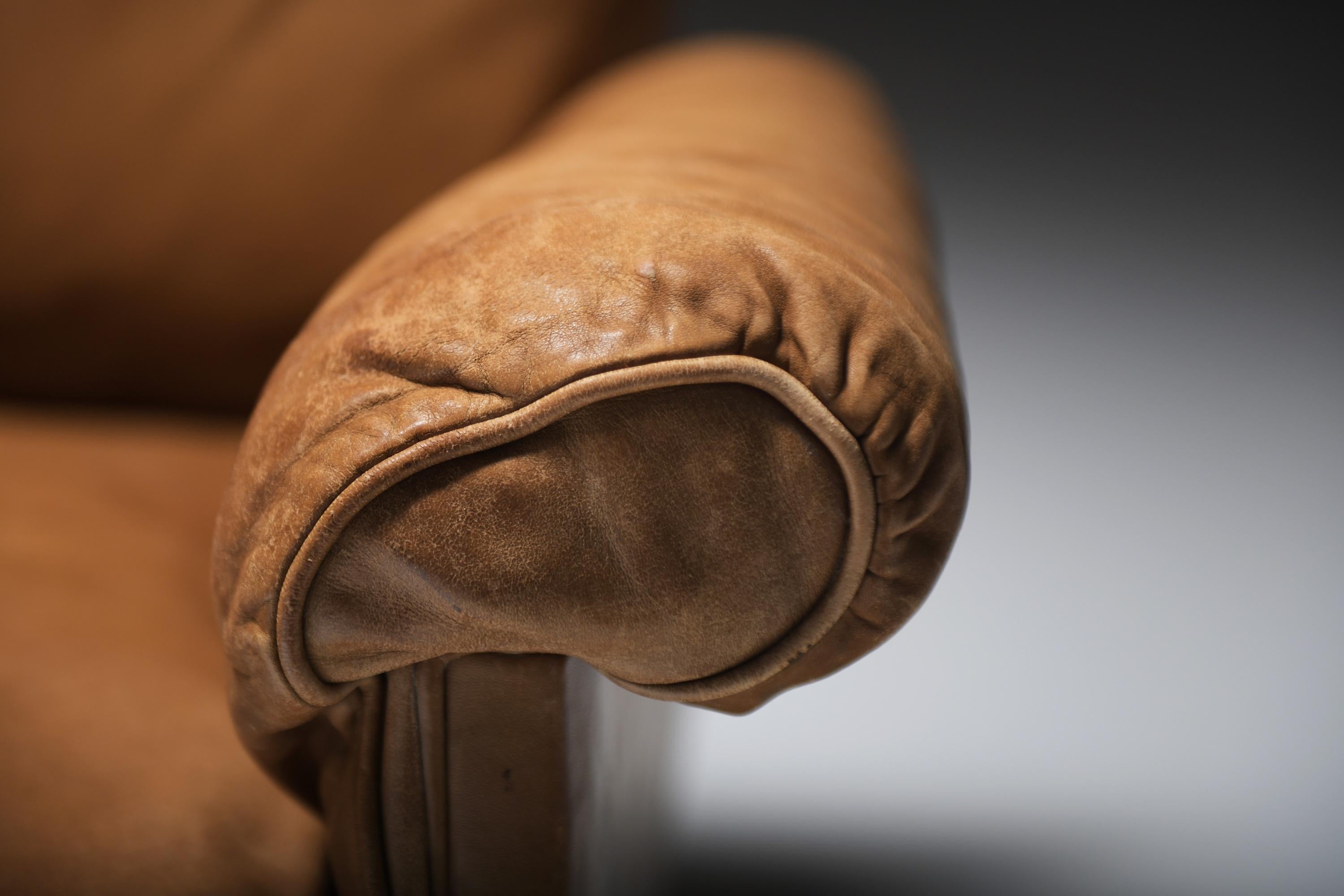 Stunning vintage DS 31 lounge chairs in cognac leather by De Sede Team - De Sede For Sale 10