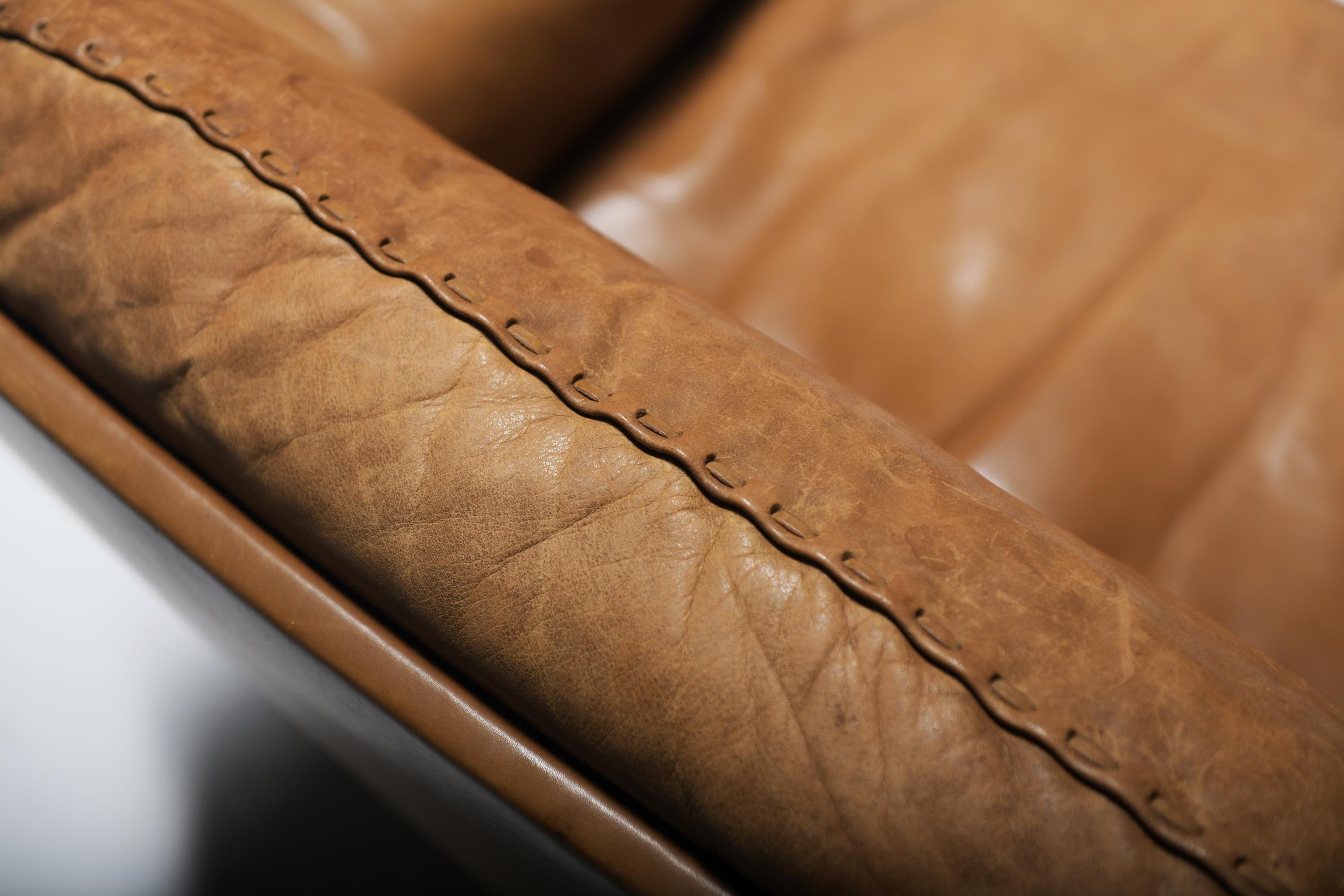 Stunning vintage DS 31 lounge chairs in cognac leather by De Sede Team - De Sede For Sale 12