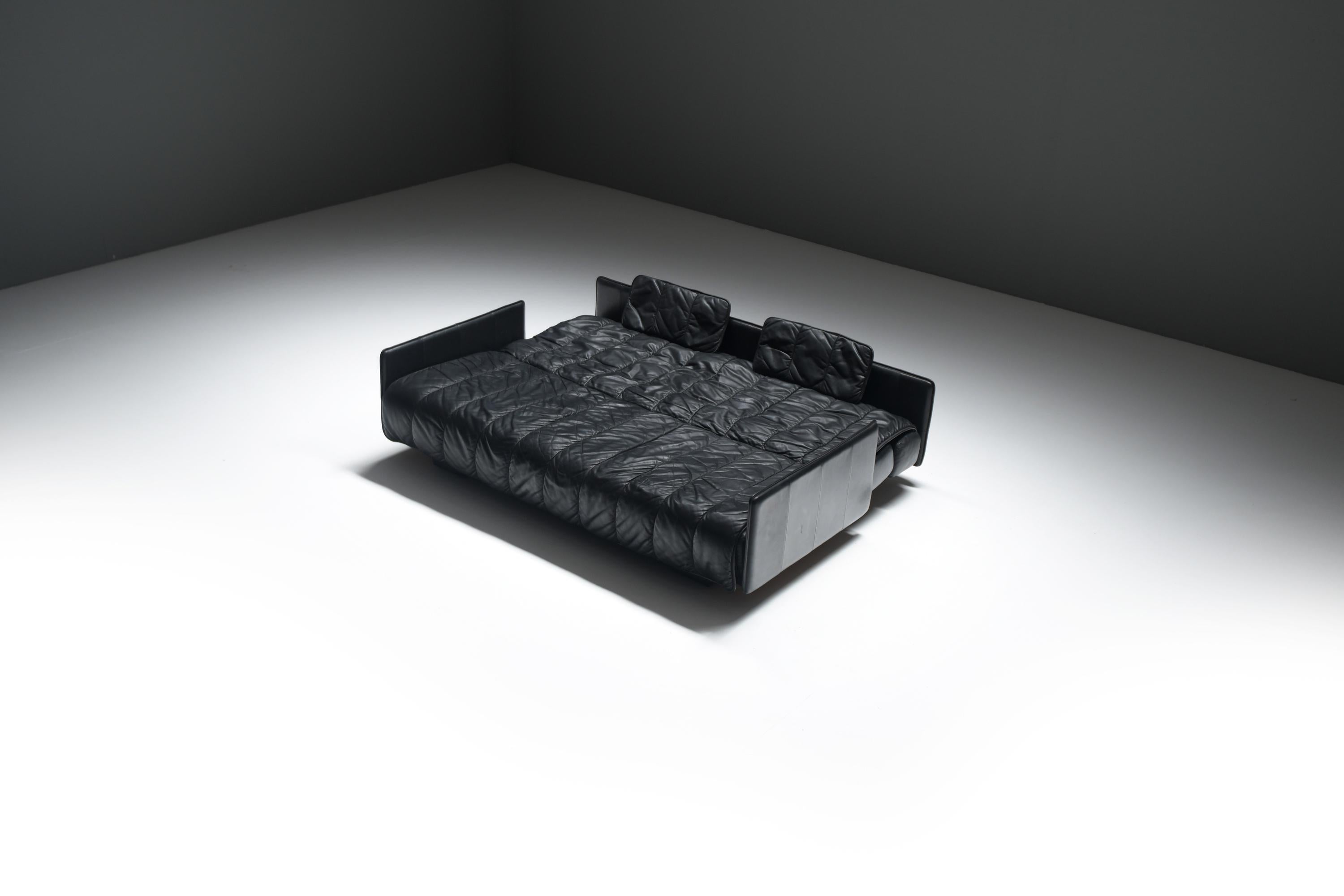 Superbe canapé/lit de repos DS-69 vintage en cuir noir par l'équipe De Sede pour De Sede en vente 6