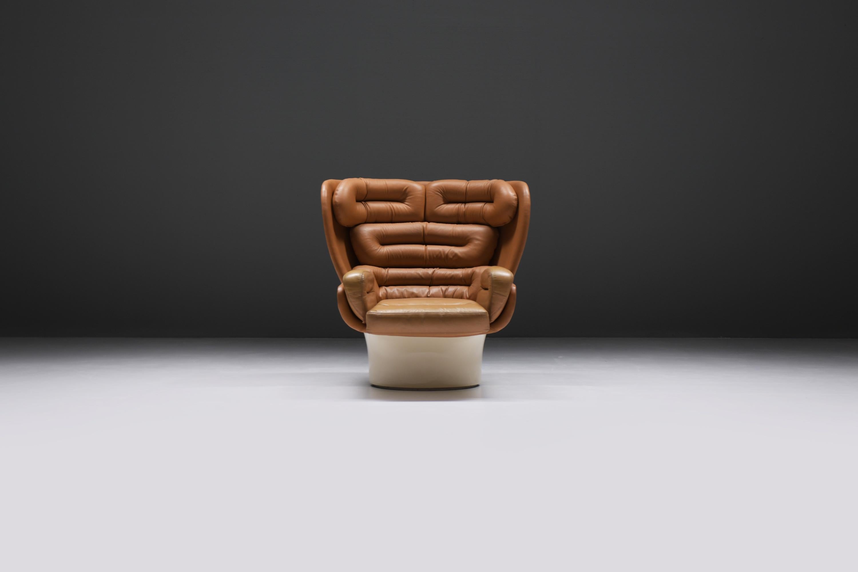 20th Century Stunning vintage ELDA chair by Joe Colombo for Comfort Italy 1963.  Signed!