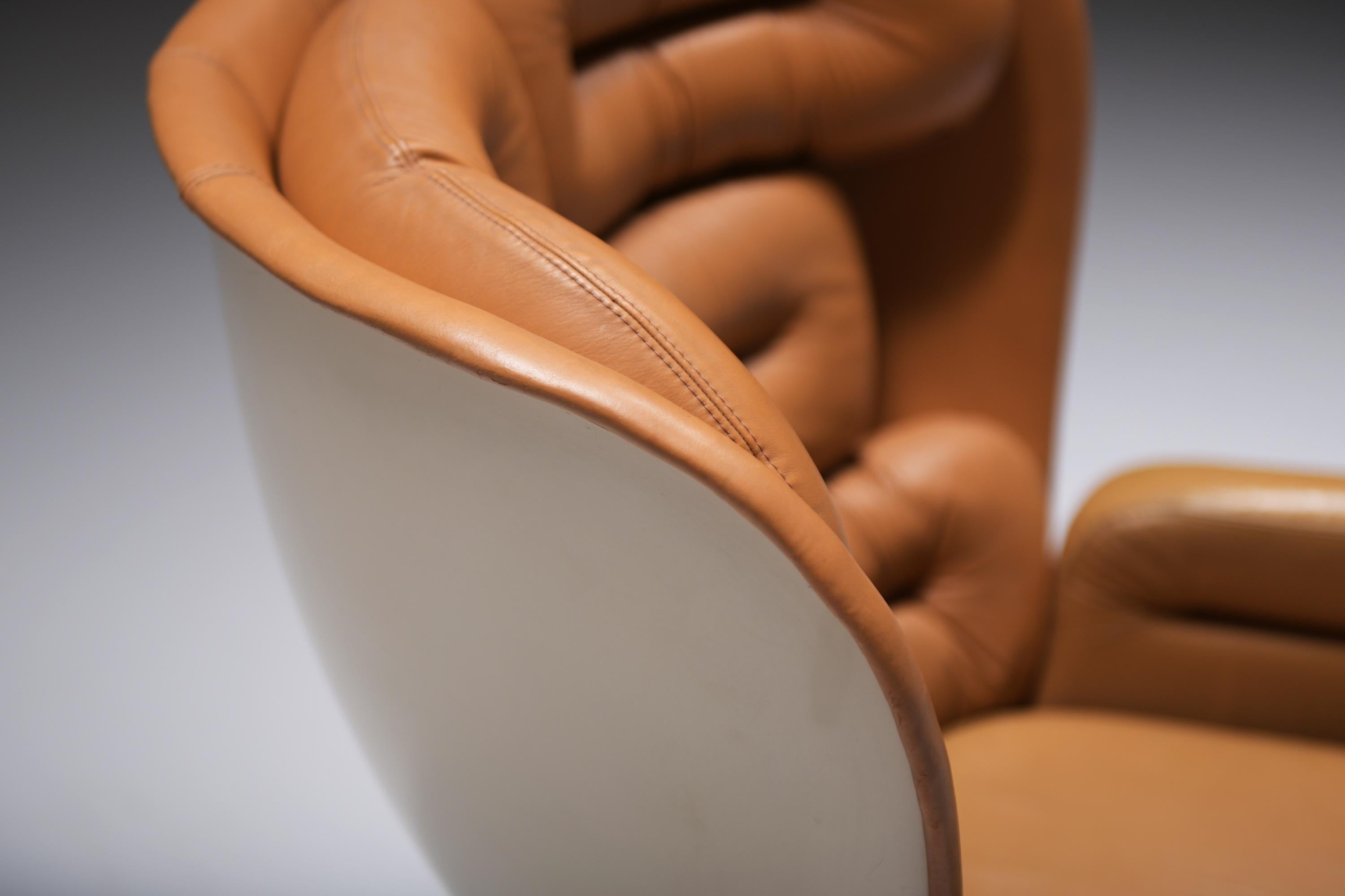 Leather Stunning vintage ELDA chair by Joe Colombo for Comfort Italy 1963.  Signed!