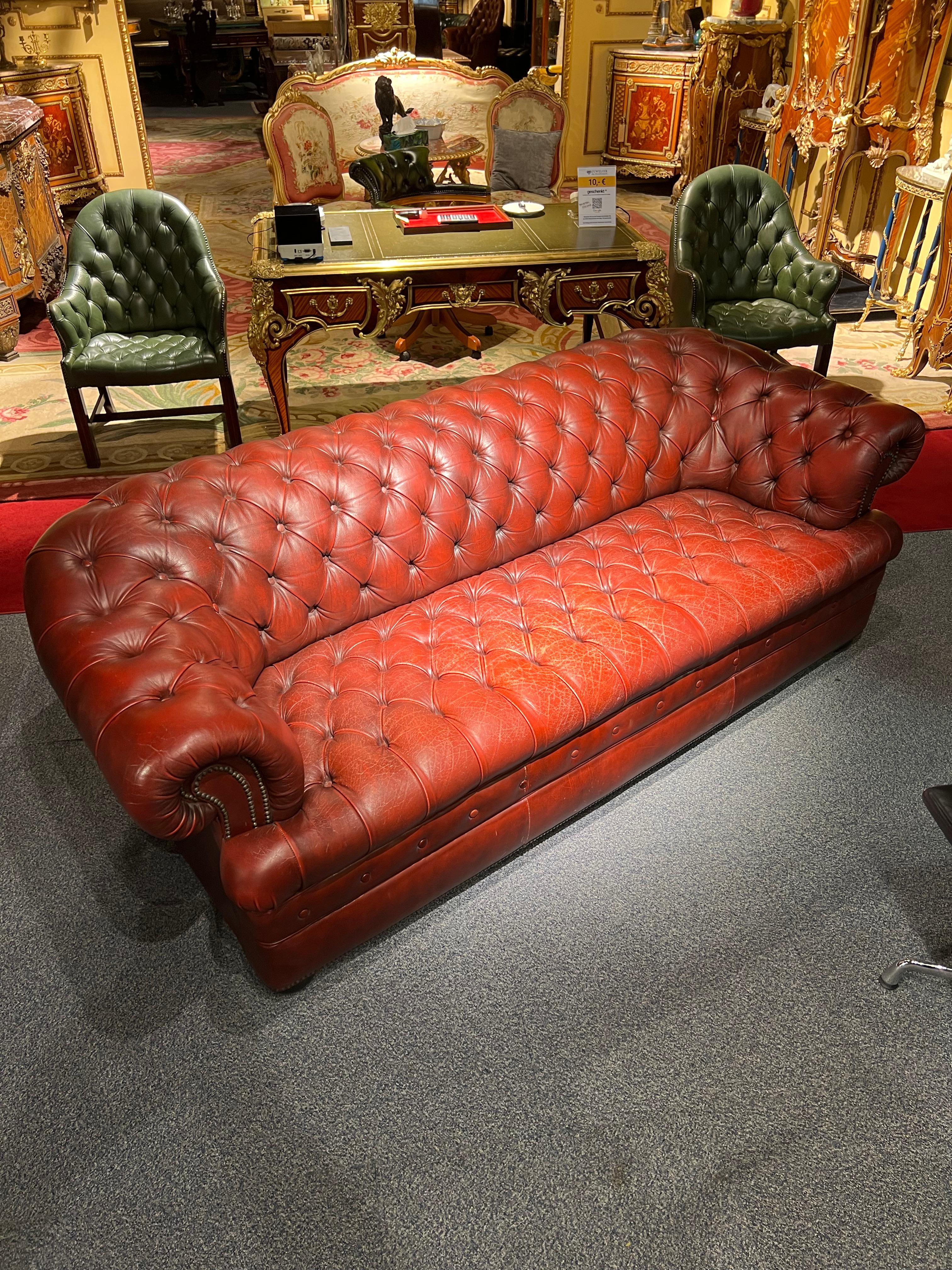 Stunning Vintage English Red Leather Chesterfield 3 Seater Sofa For Sale 3