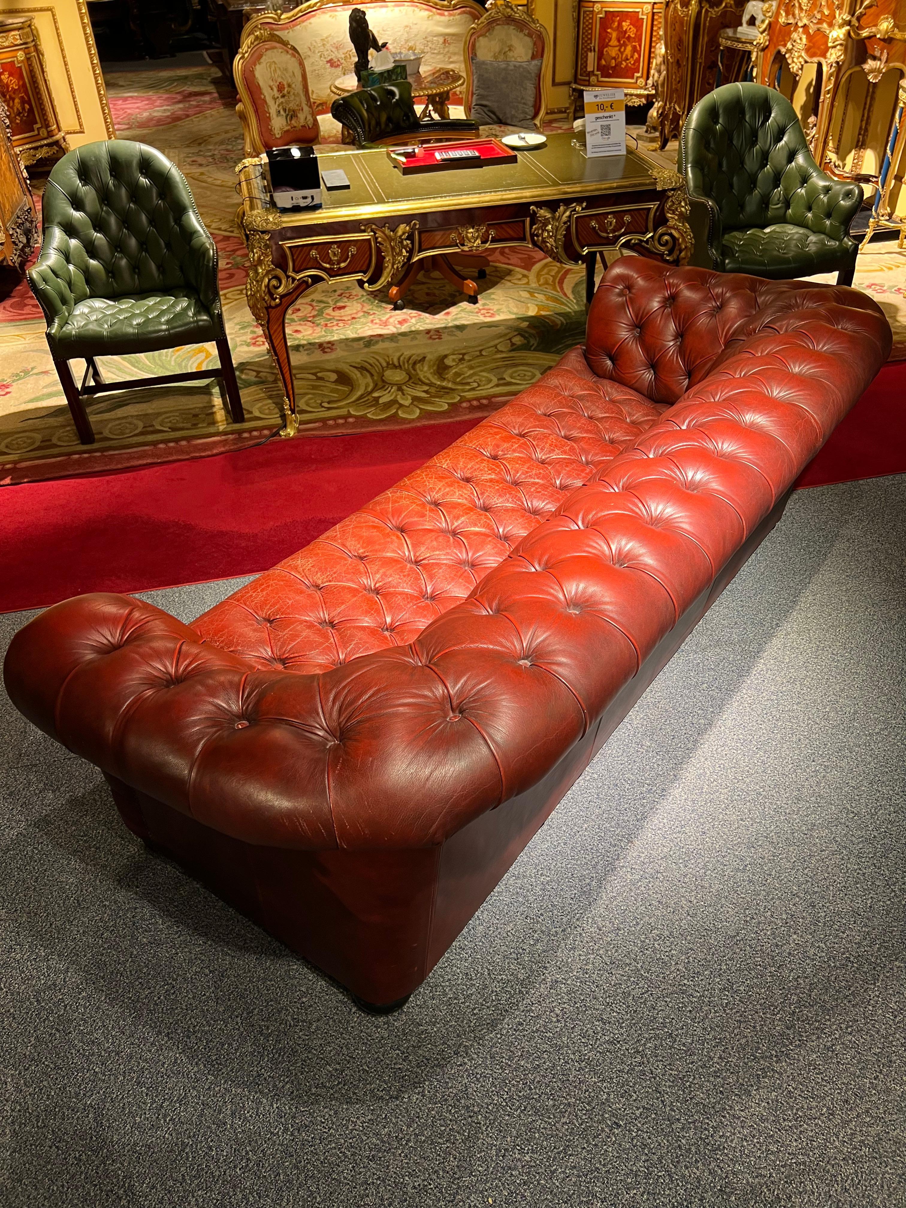 Stunning Vintage English Red Leather Chesterfield 3 Seater Sofa For Sale 9