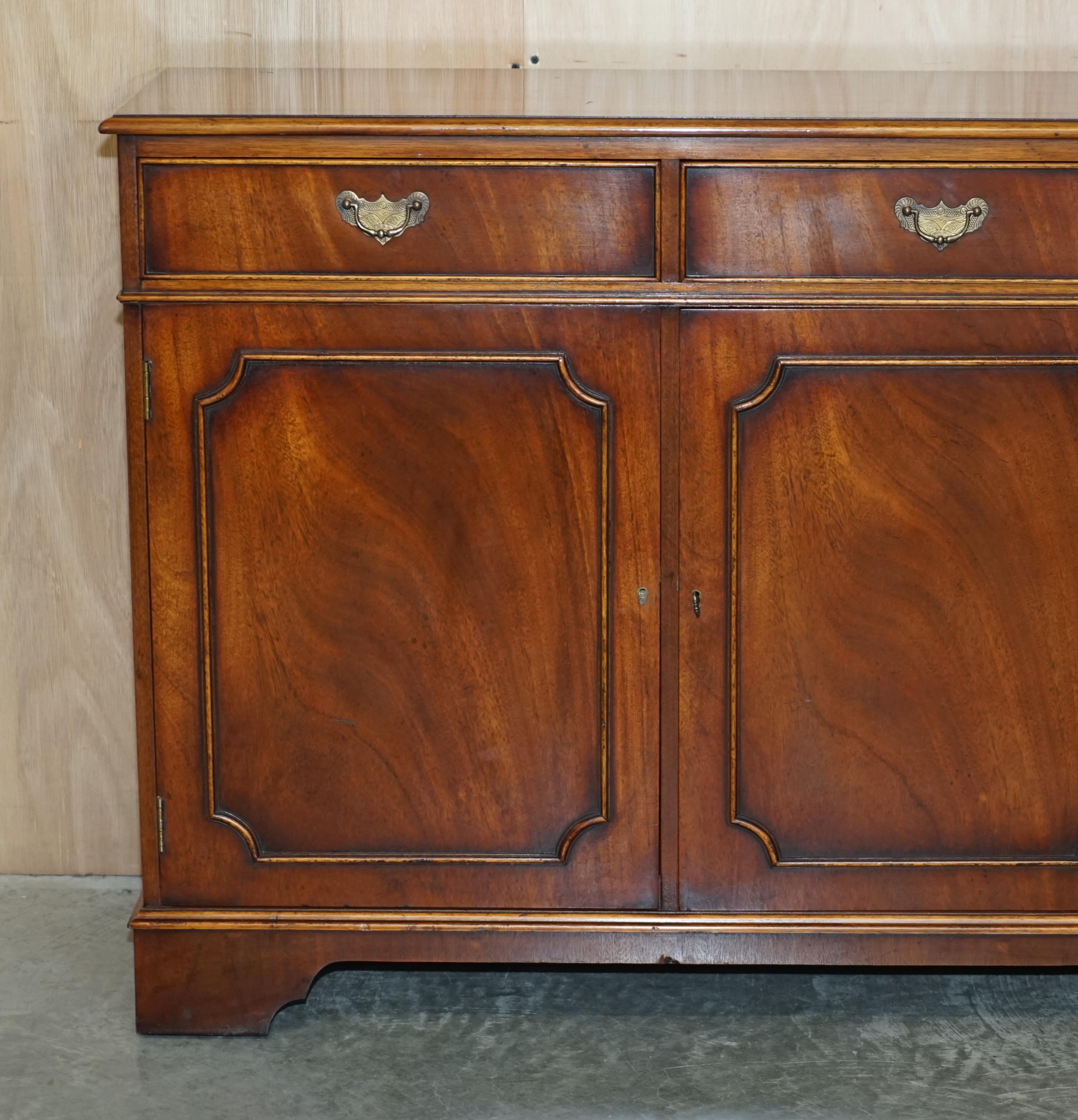 Victorian Stunning Vintage Flamed Hardwood Sideboard Bookcase with Three Large Drawers For Sale