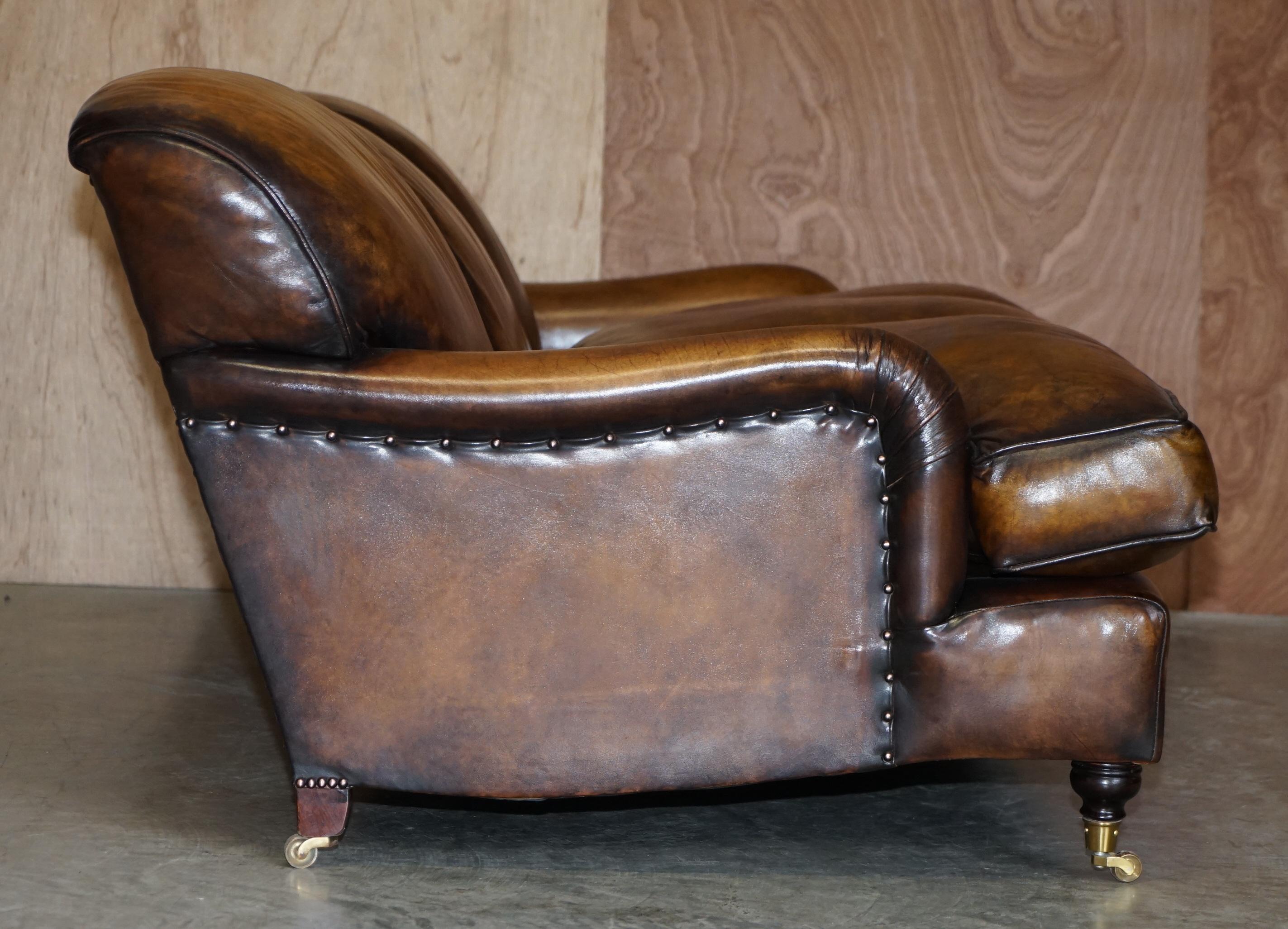 Stunning Vintage Fully Restored Hand Dyed Brown Leather Howards & Son Style Sofa For Sale 8