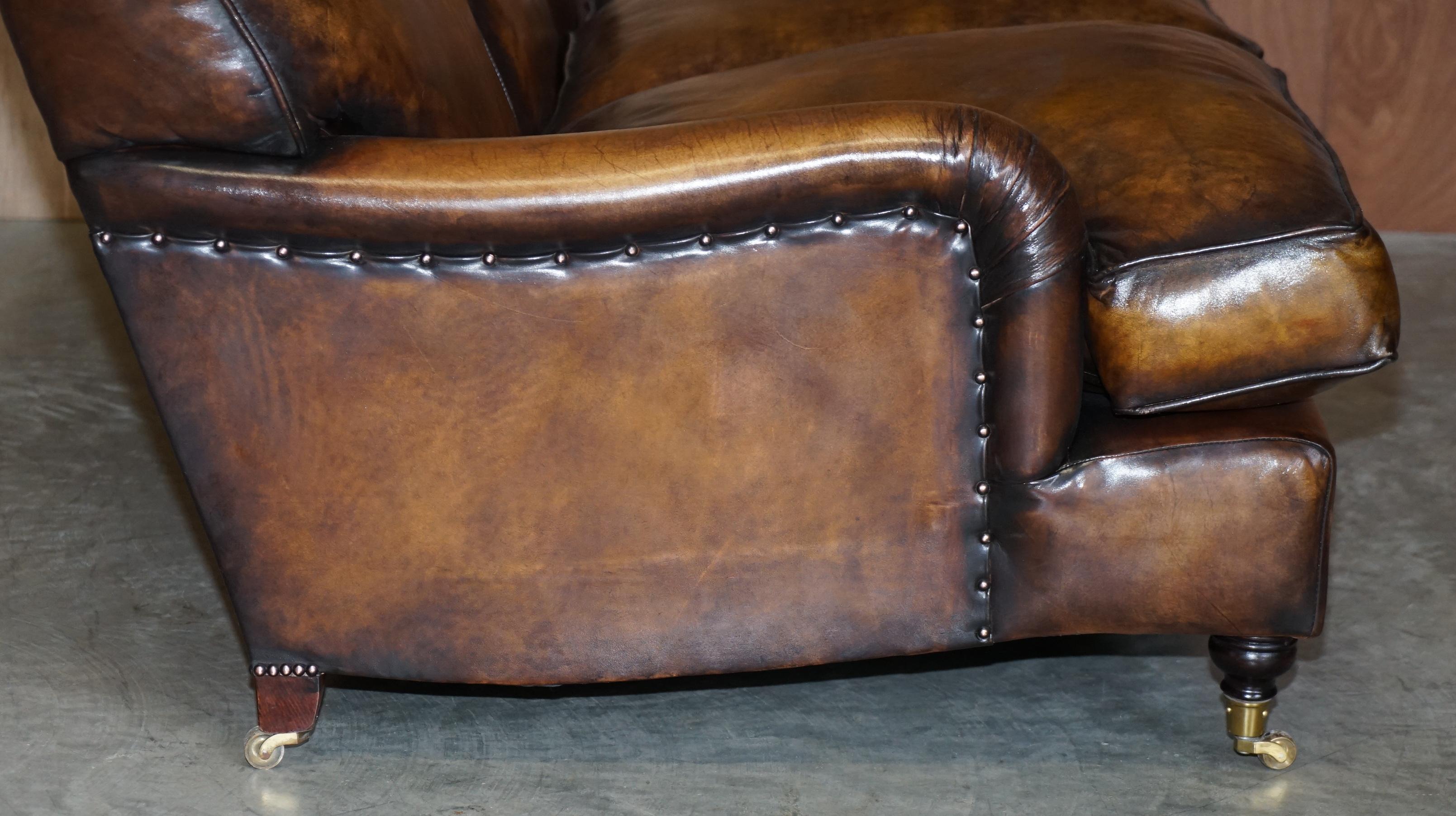 Stunning Vintage Fully Restored Hand Dyed Brown Leather Howards & Son Style Sofa For Sale 9