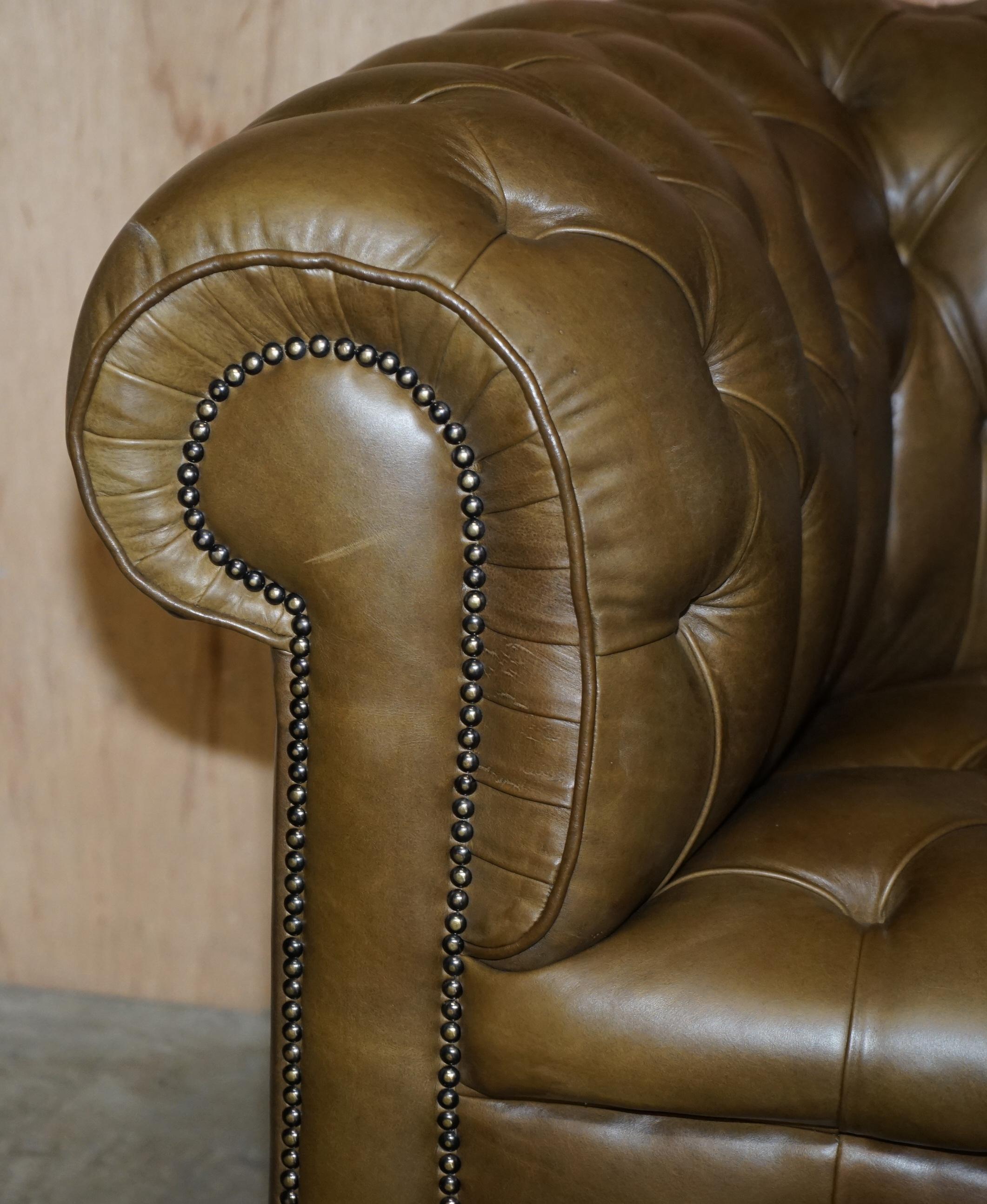 Stunning Vintage Fully Tufted Chesterfield Olive Green Leather Sofa & Armchair For Sale 8