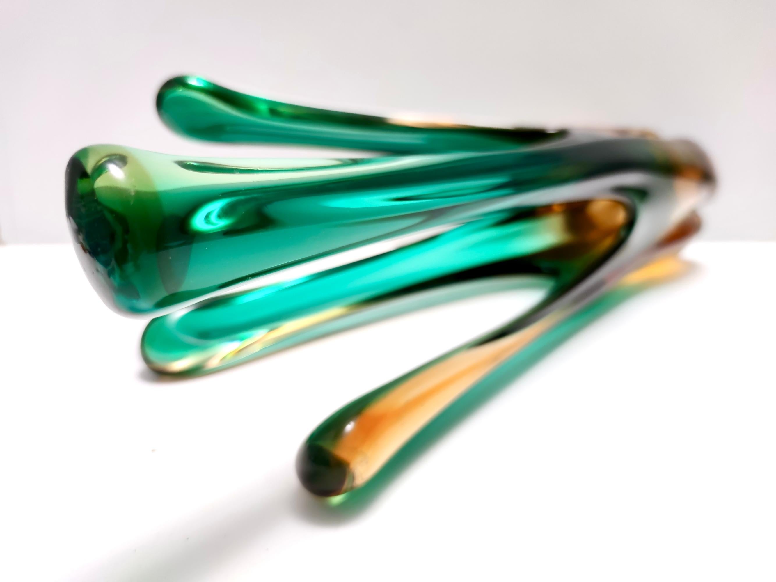 Wunderschöne Vase aus grünem und bernsteinfarbenem Murano-Glas, Italien im Angebot 1