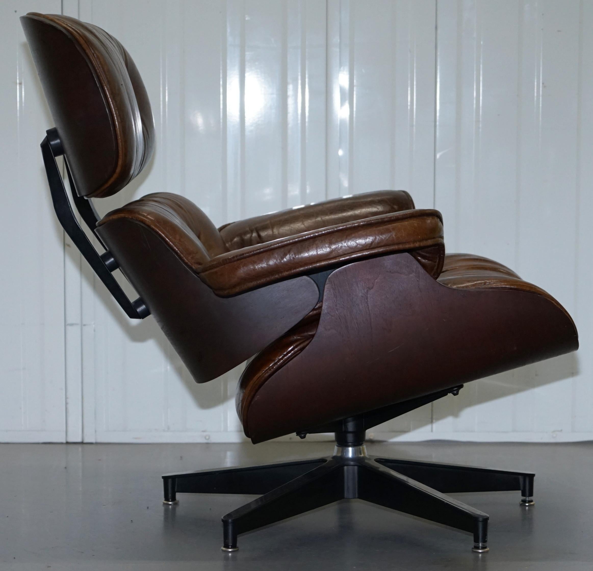 Stunning Vintage Heritage Brown Leather Lounge Armchair and Matching Ottoman 4