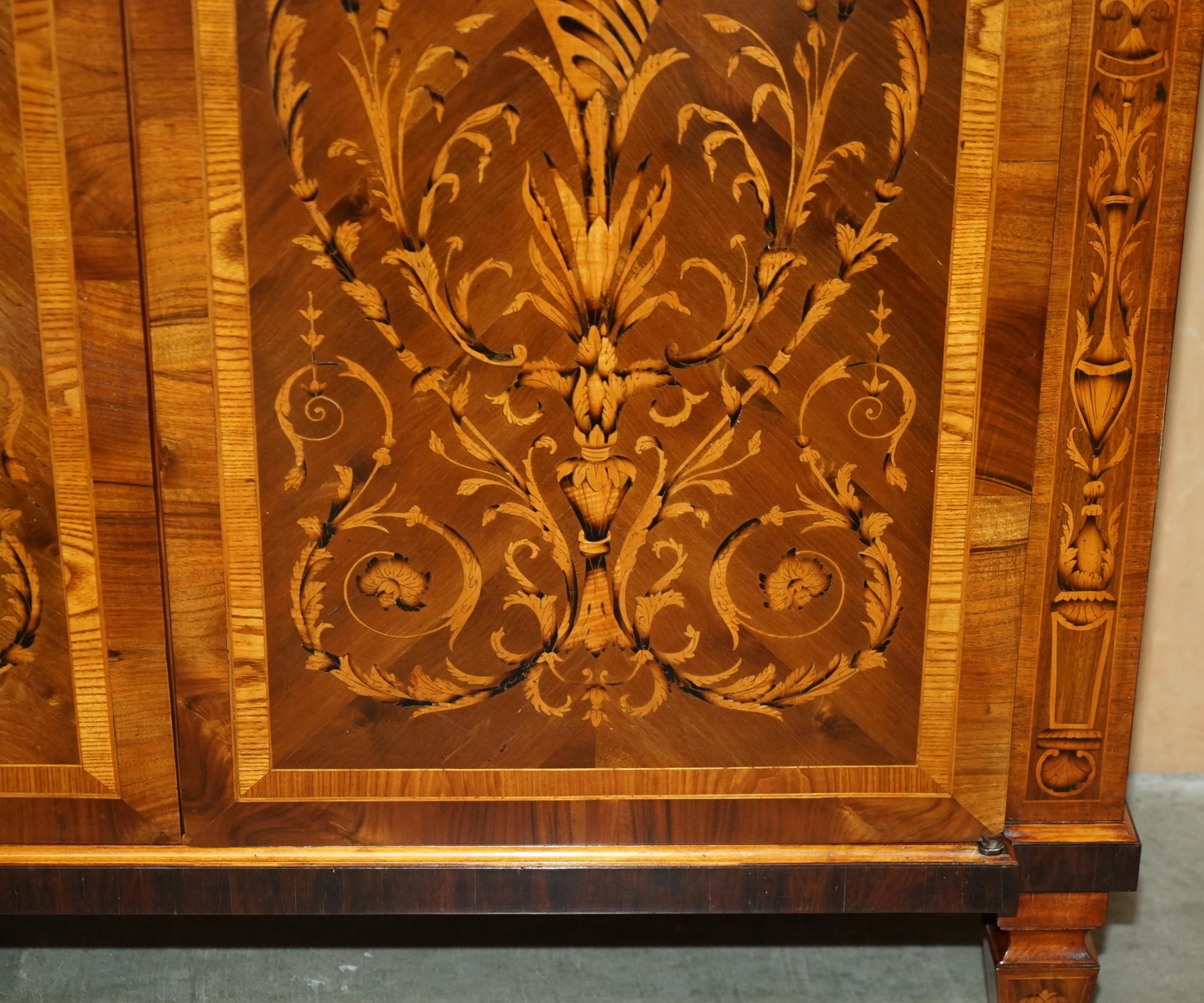 STUNNING ViNTAGE ITALIAN MARQUEtry INLAID WARDROBE ARMOIRE OR HALL CUPBOARD im Angebot 1
