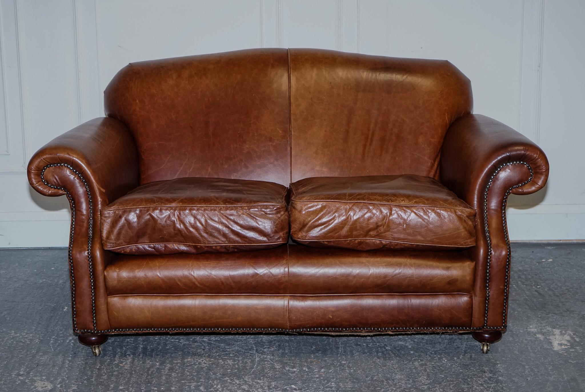 British STUNNING ViNTAGE LAURA ASHLEY BROWN HUMP BACK TWO SEATER SOFA For Sale