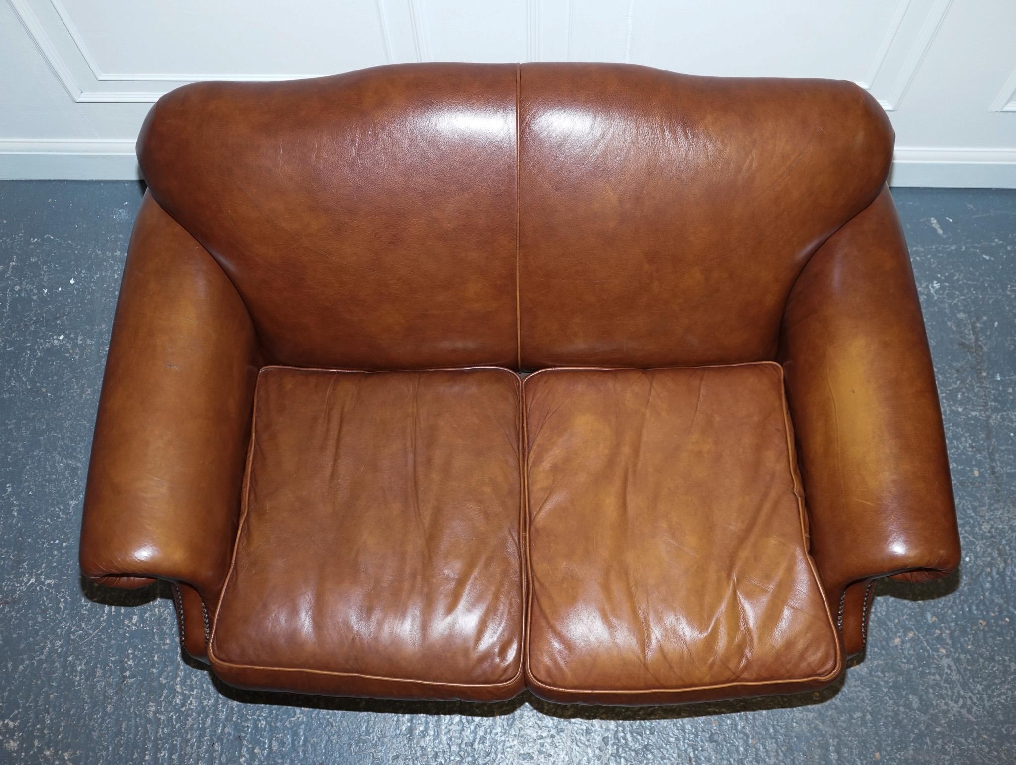 Stunning Vintage Laura Ashley Brown Leather Hump Back 2 Seater Sofa In Good Condition In Pulborough, GB