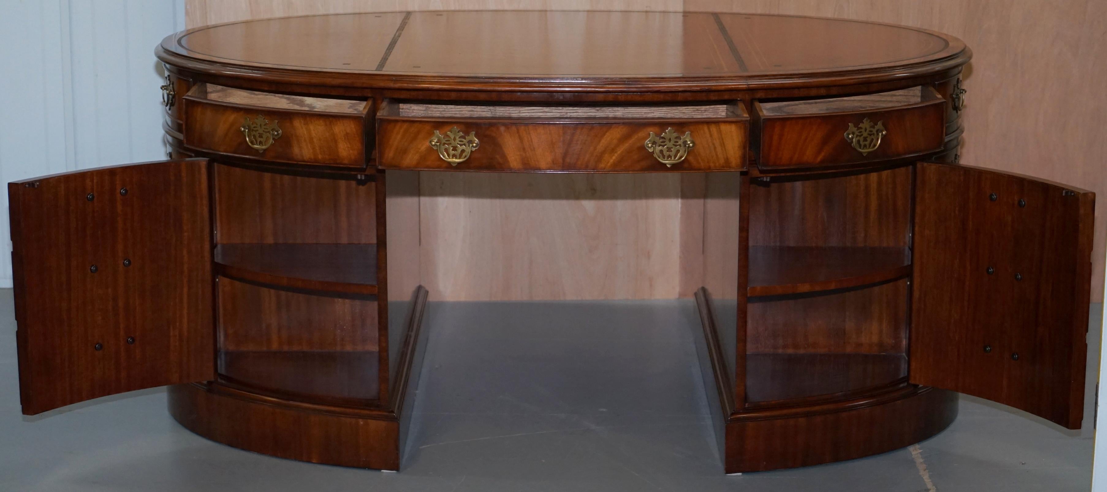 Stunning Vintage Mahogany Oval Twin Pedestal Partner Desk Drawers All Round 5