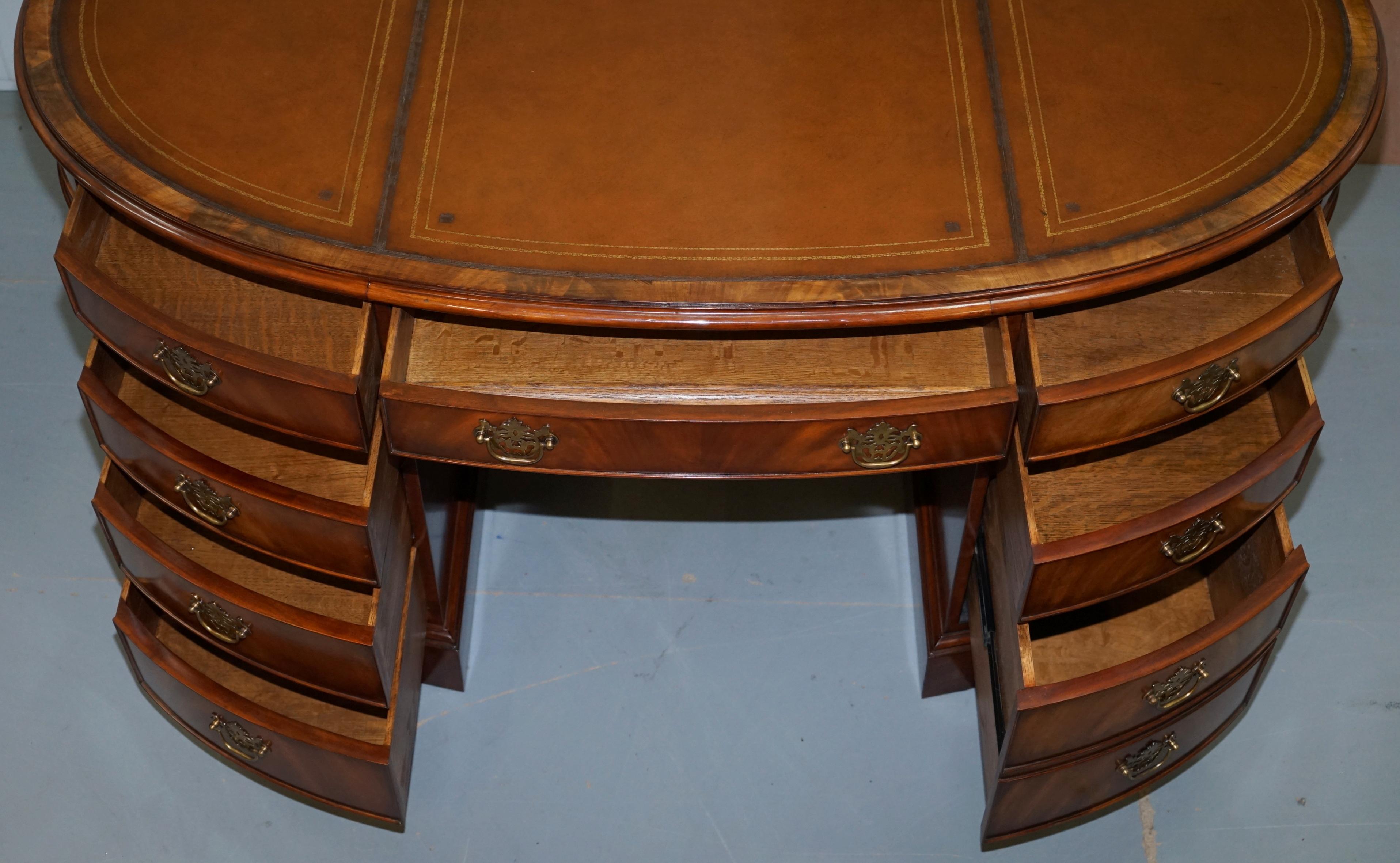 Stunning Vintage Mahogany Oval Twin Pedestal Partner Desk Drawers All Round 8