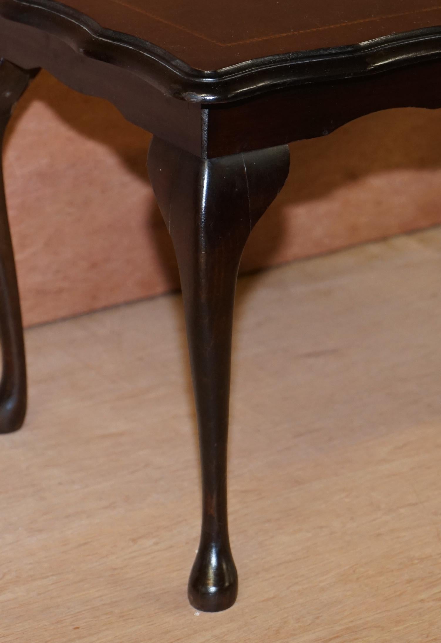 Superbe table basse ou table de cocktail vintage de style Sheraton Revival en bois de feuillus et citronnier en vente 5
