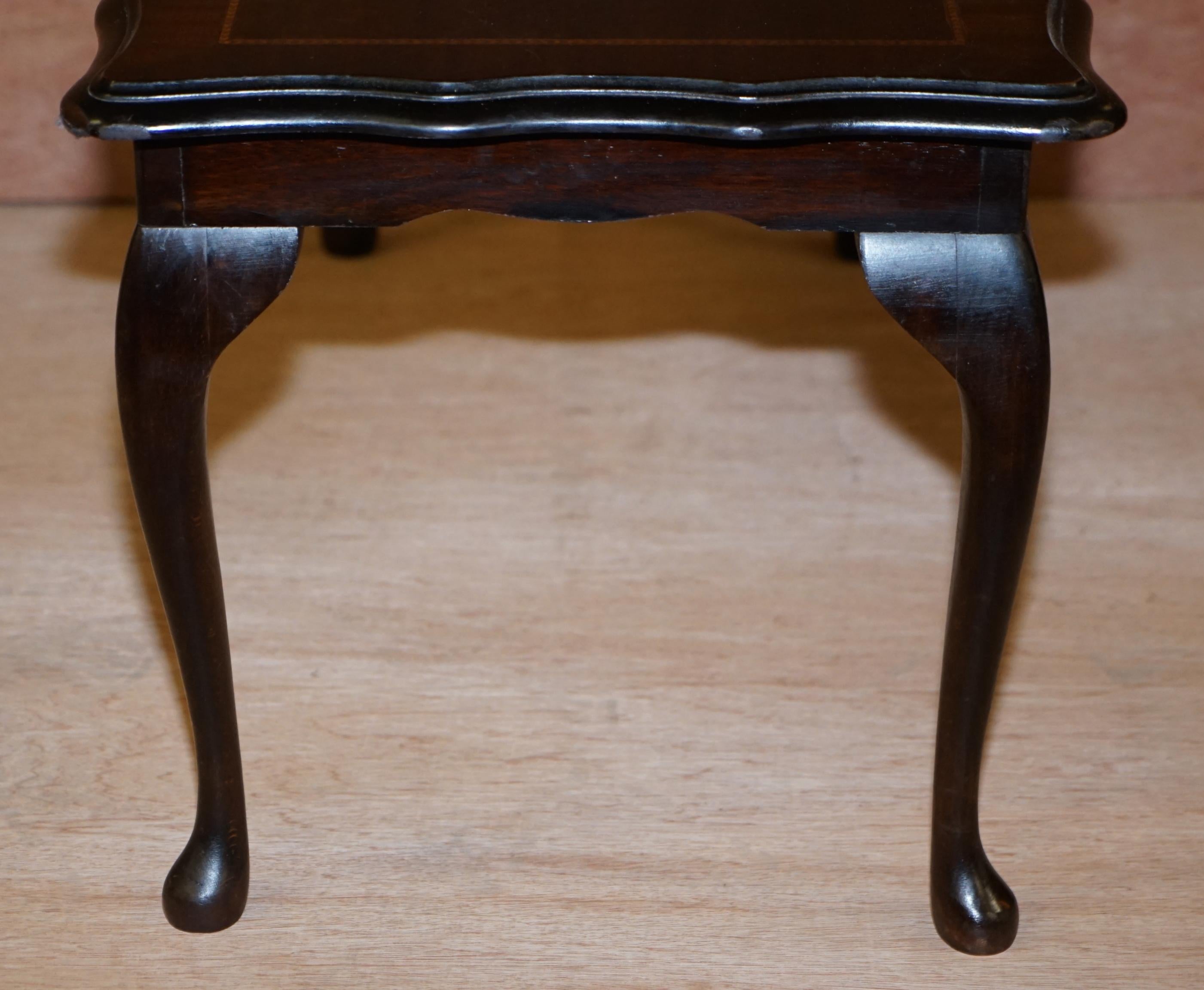 Stunning Vintage Hardwood & Satinwood Sheraton Revival Coffee or Cocktail Table For Sale 7