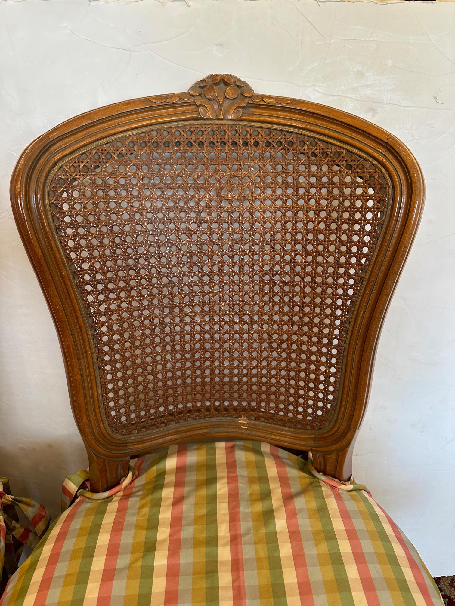 Stunning Vintage Maple & Glass Top French Style Round Dining Table and 8 Chairs For Sale 6