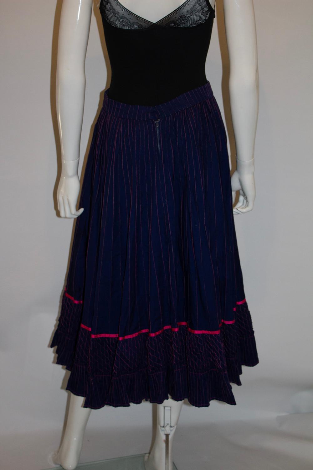 Superbe jupe vintage en coton bleu de Mexicana en vente 2