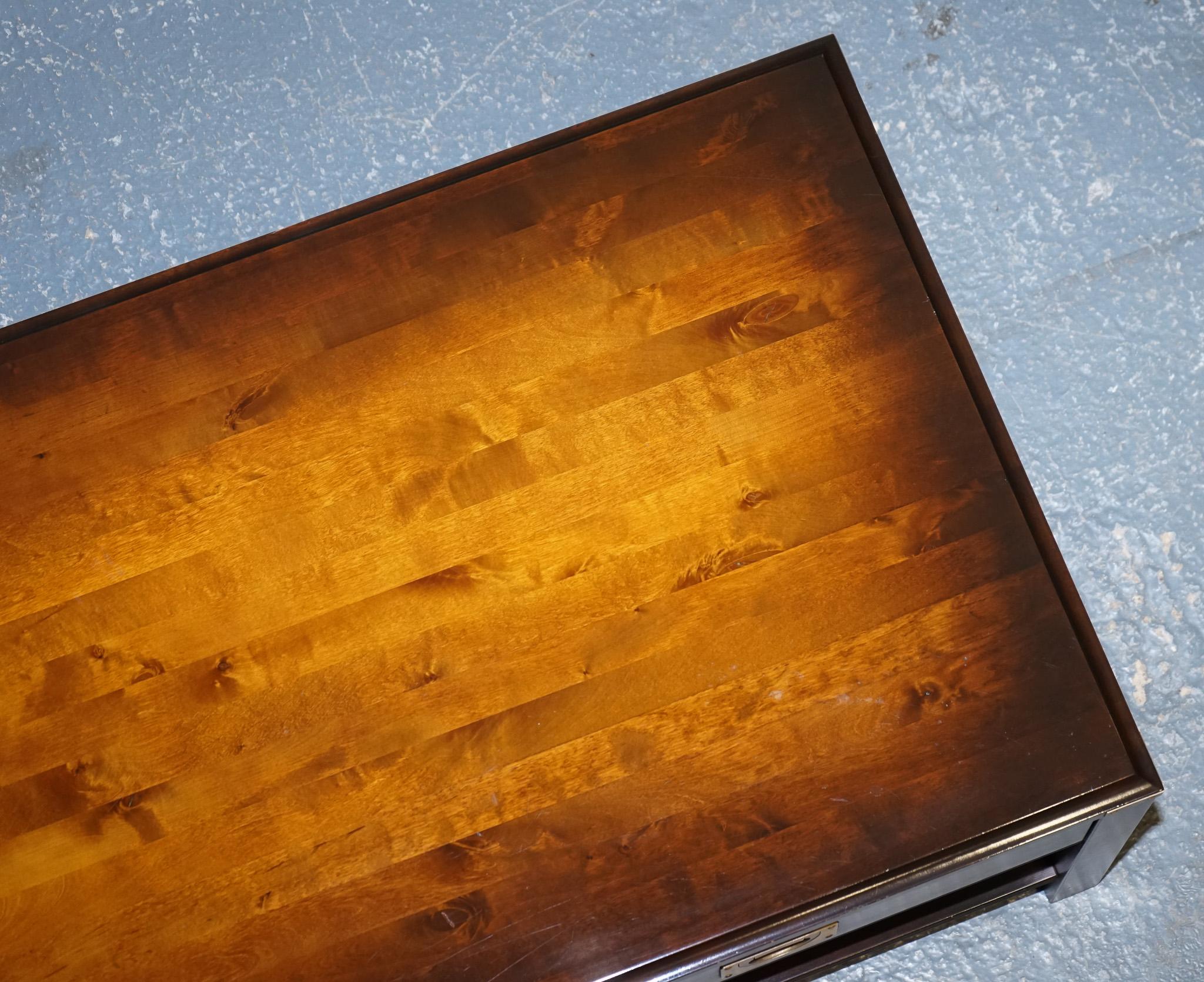 STUNNING VINTAGE MILITAGE CAMPAiGN BRASS-COFFEE-TABLE im Angebot 3