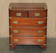 STUNNING ViNTAGE MILITARY CAMPAIGN BUTLERS TABLE CHEST OF DRAWERS EXTENDING TOP