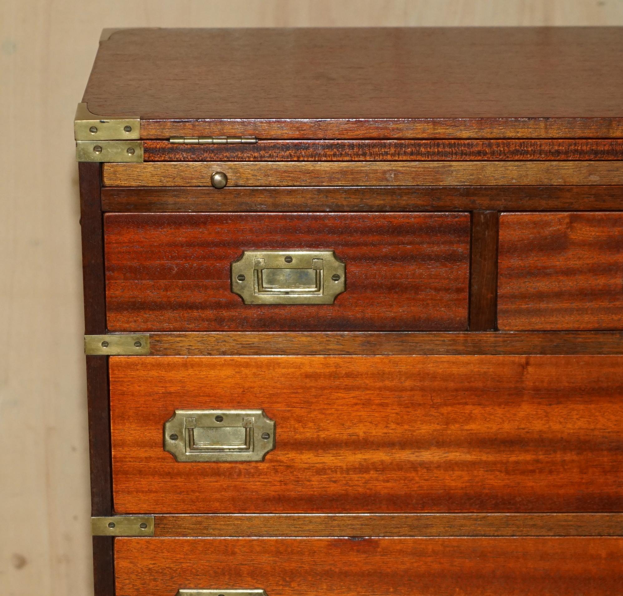 Hand-Crafted STUNNING ViNTAGE MILITARY CAMPAIGN BUTLERS TABLE CHEST OF DRAWERS EXTENDING TOP For Sale