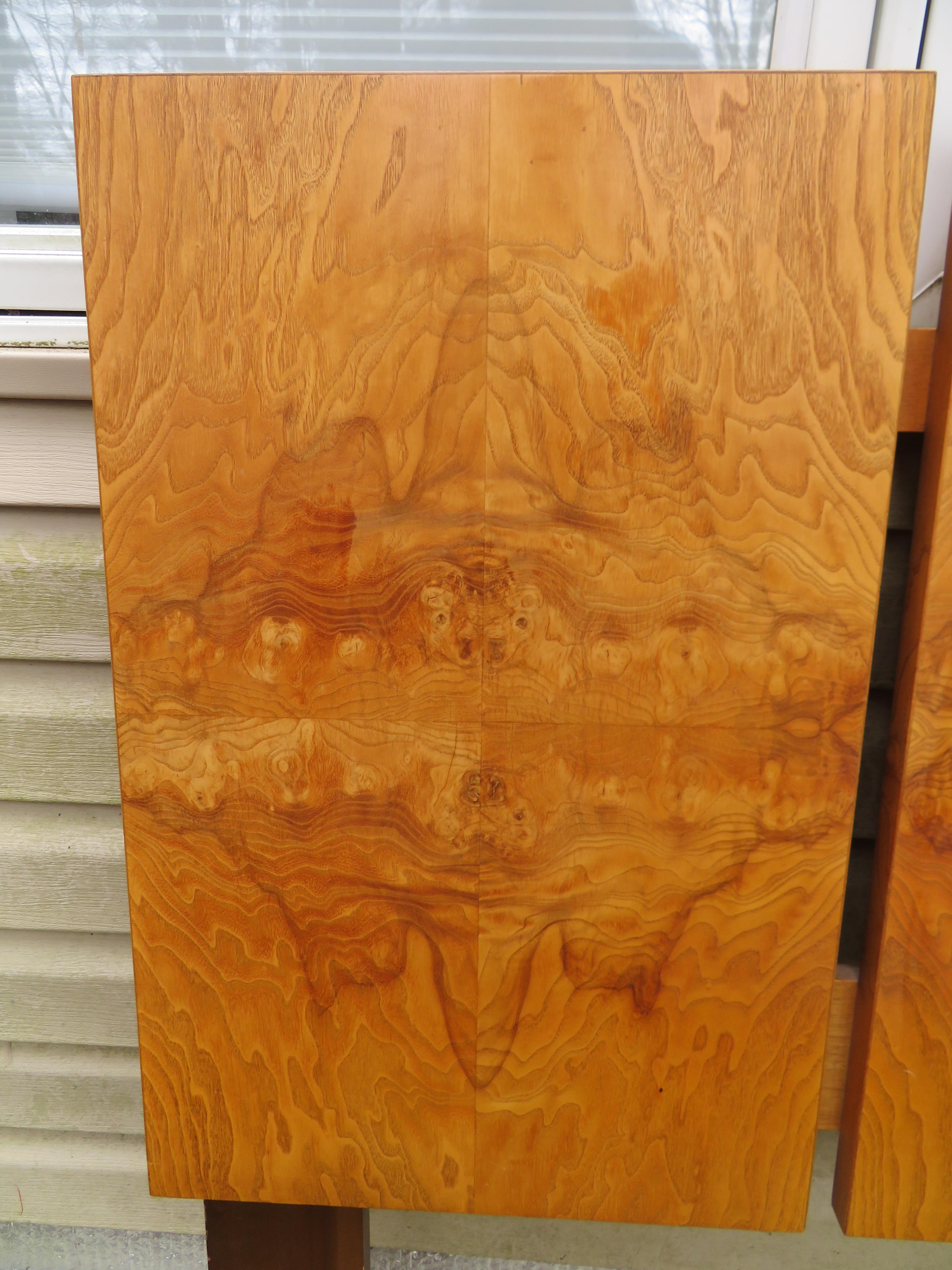 Mid-Century Modern Stunning Vintage Milo Baughman Style Burl Wood King Headboard Lane
