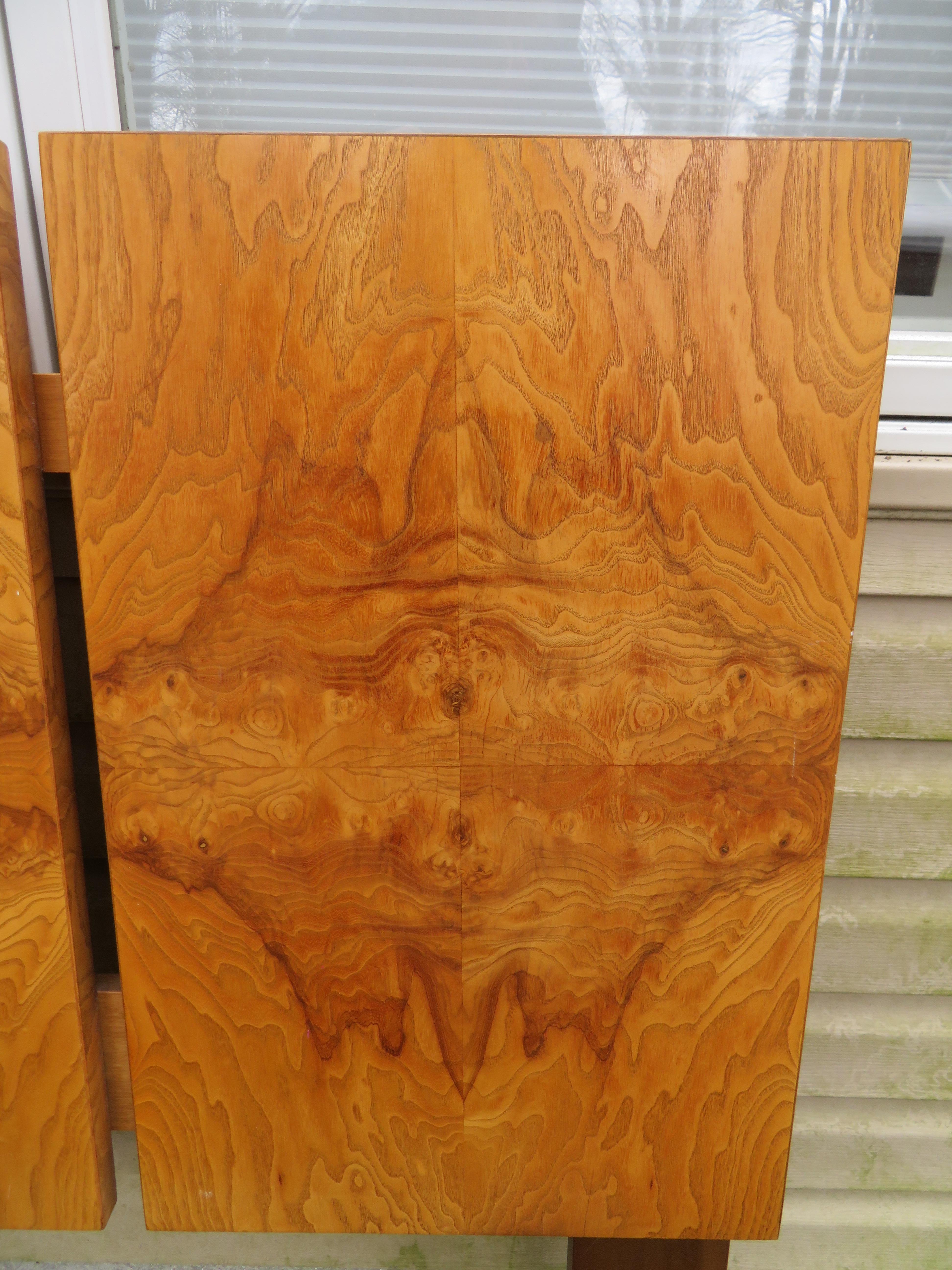 Stunning Vintage Milo Baughman Style Burl Wood King Headboard Lane In Good Condition In Pemberton, NJ