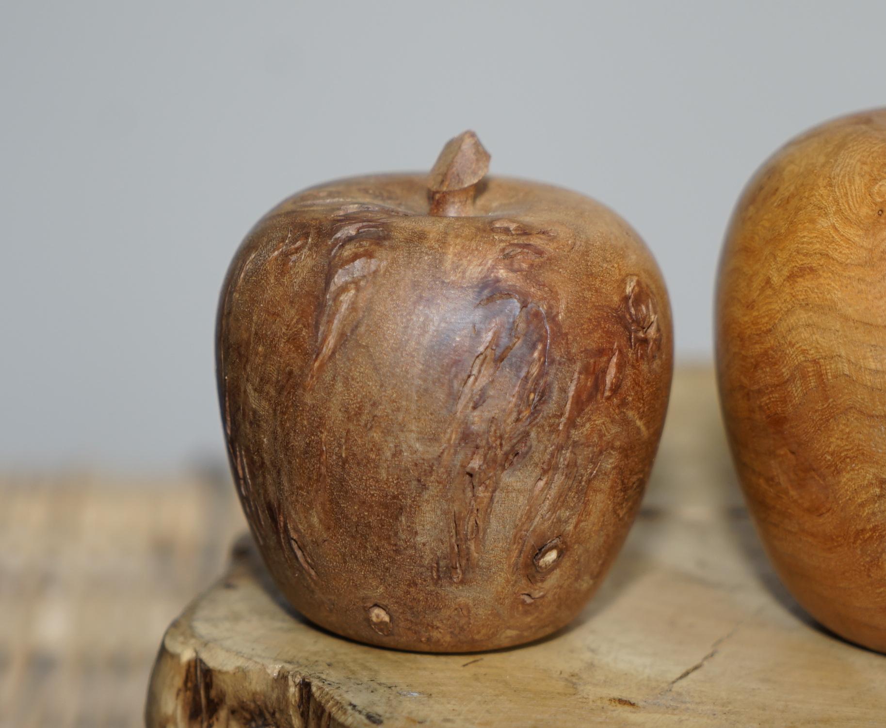 Stunning Vintage Natural Burr Elm & Walnut Fruit Bowl & Apples & Pears Fruit For Sale 9