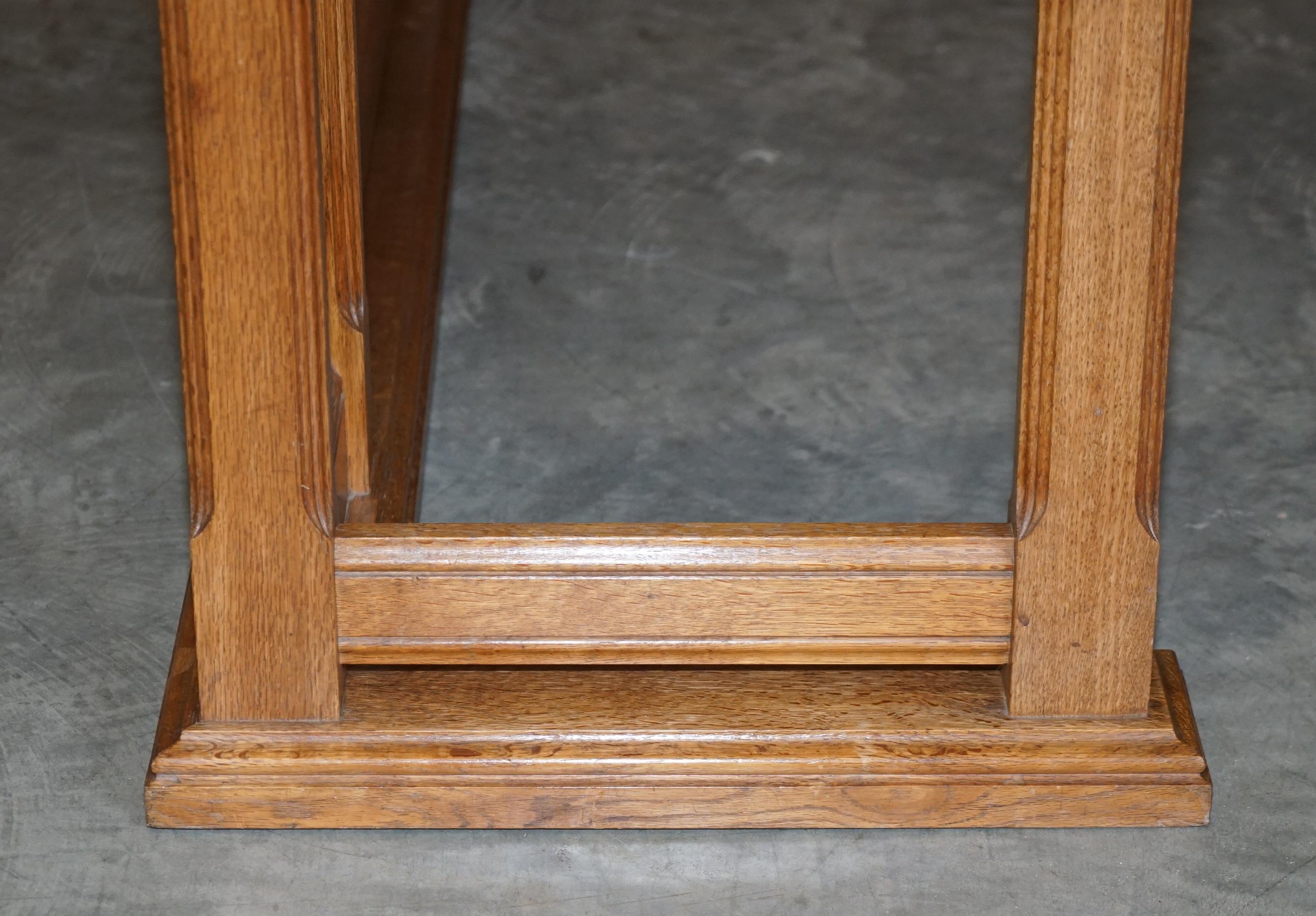 Stunning Vintage Oak Pugin Style Gothic Church Altar Rail Ideal as Club Fender 12