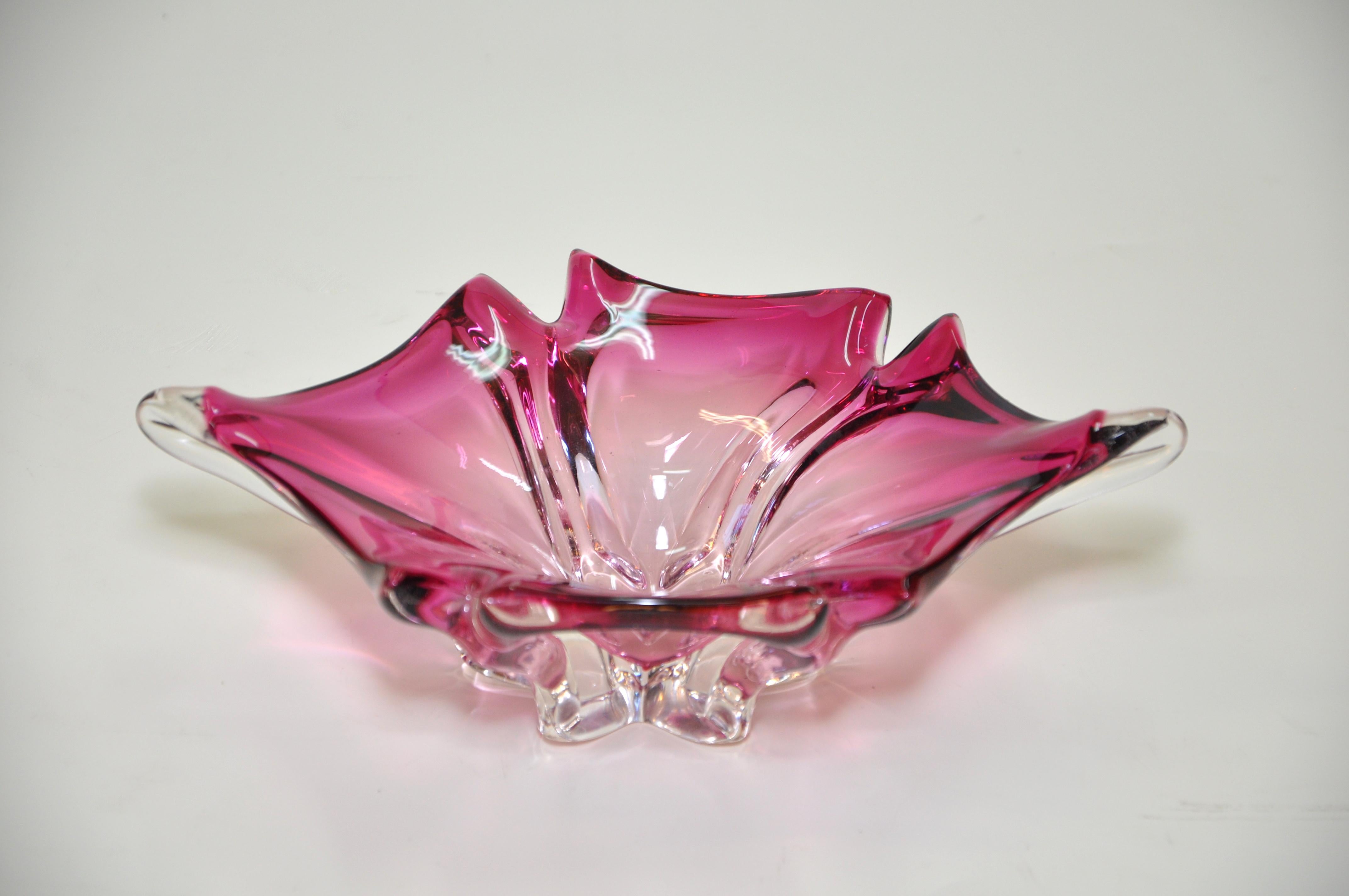 Stunning Vintage Pink Art Glass Bowl Italian Murano For Sale 1