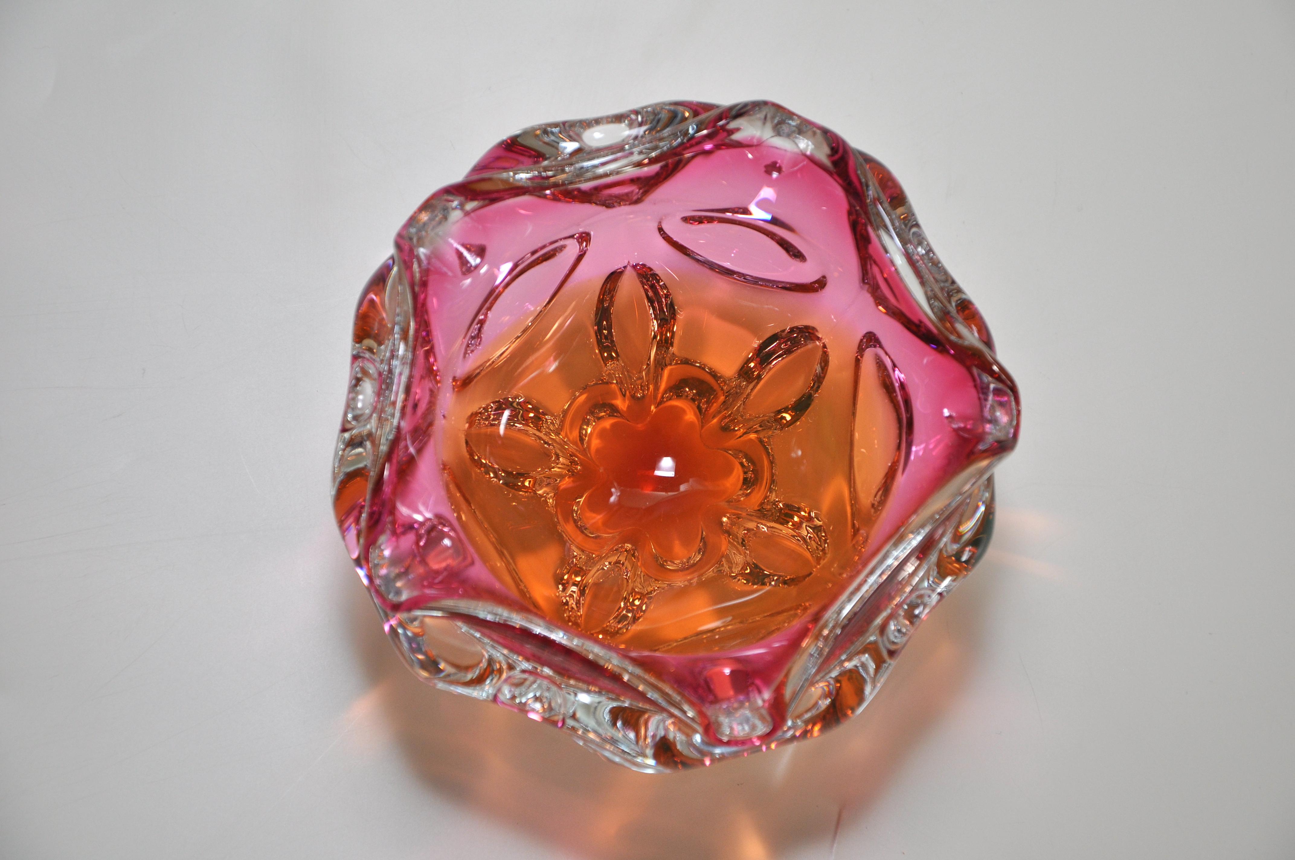 Hand-Crafted Stunning Vintage Pink Orange Art Glass Bowl Italian