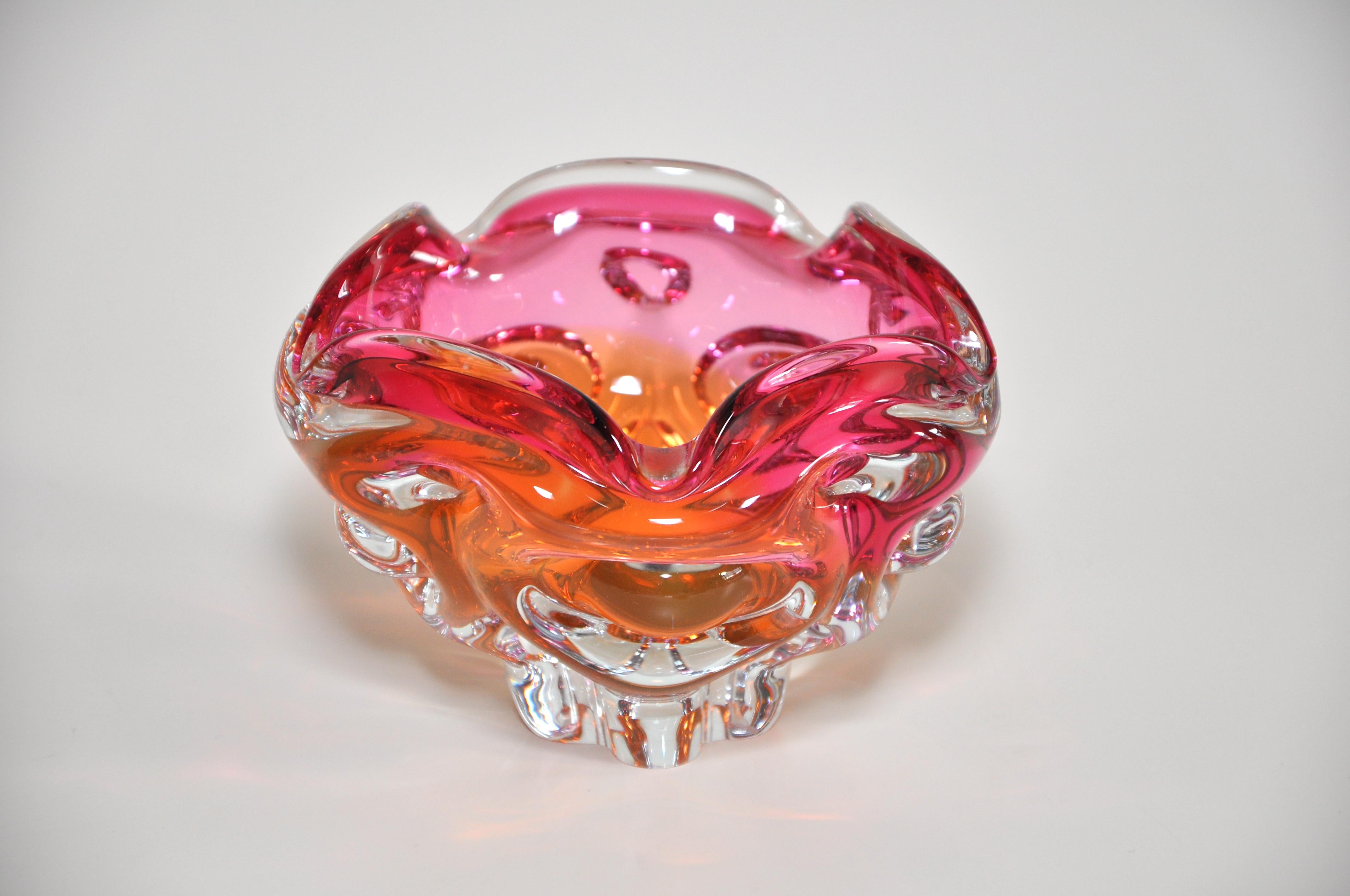 20th Century Stunning Vintage Pink Orange Art Glass Bowl Italian