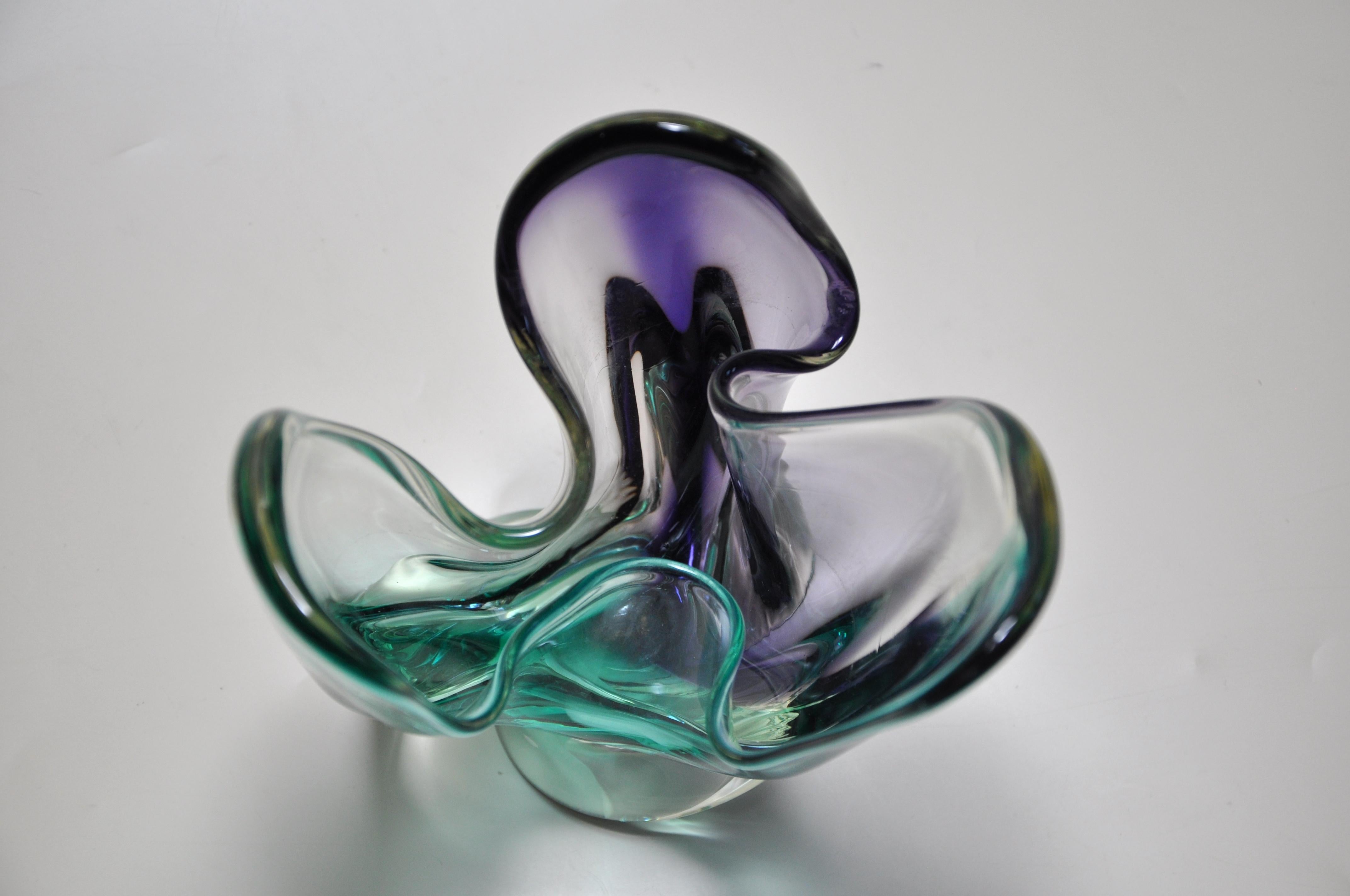 Stunning Vintage Purple Turquoise Green Blue Art Glass Bowl Vase In Fair Condition For Sale In Belfast, Northern Ireland