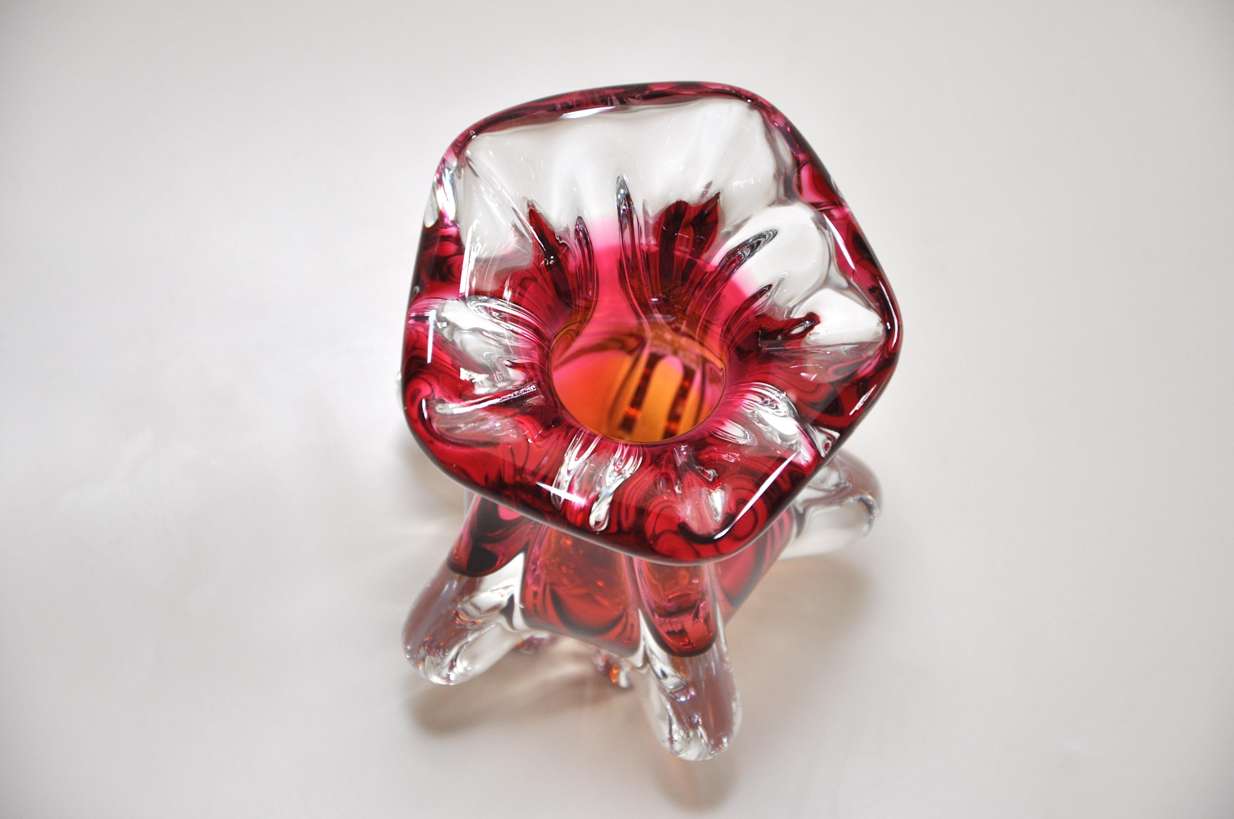 20th Century Stunning Vintage Raspberry Pink Red Art Glass Bowl Italian