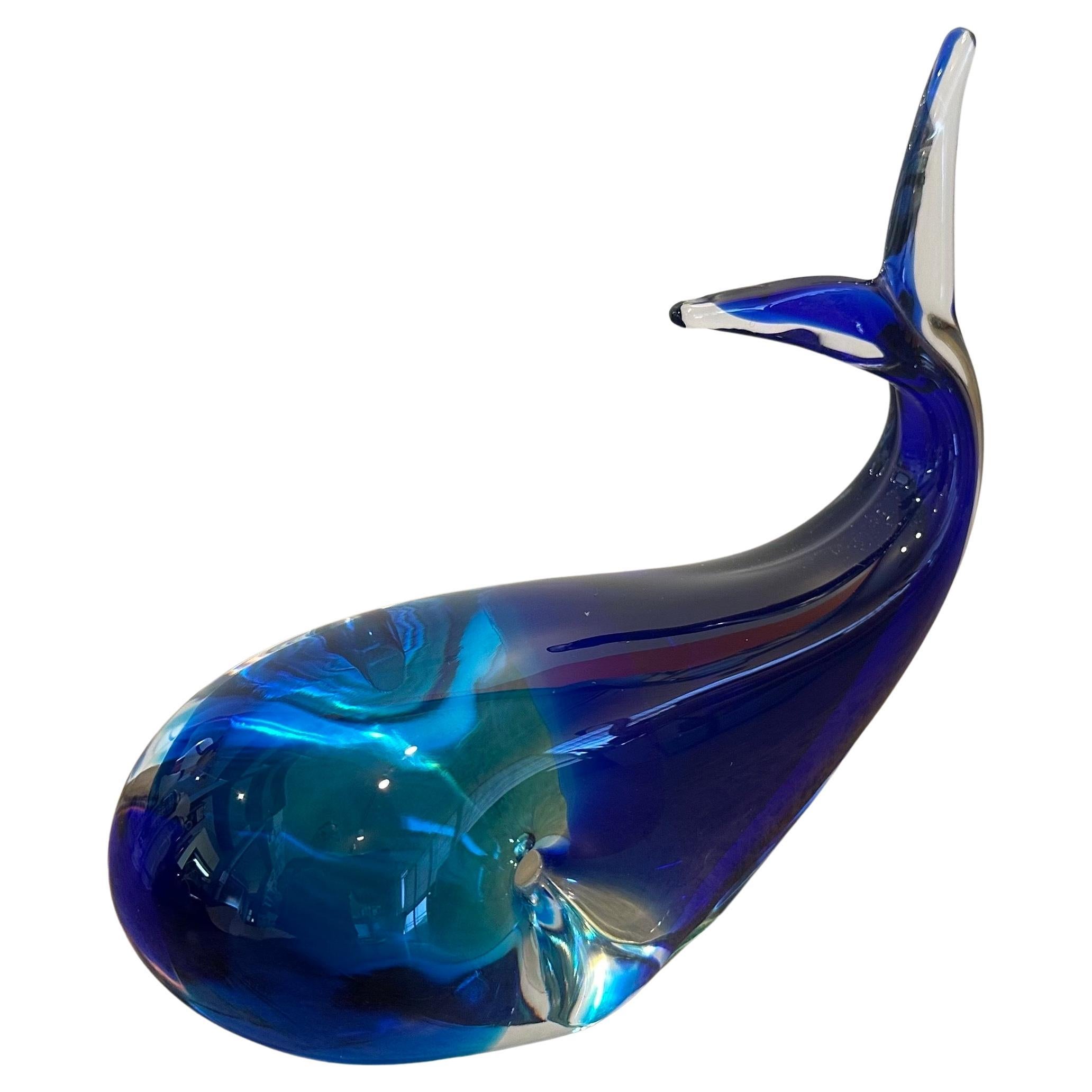 Splendida scultura di balena in vetro artistico di Murano Glass Sommerso d'Italia, vintage.