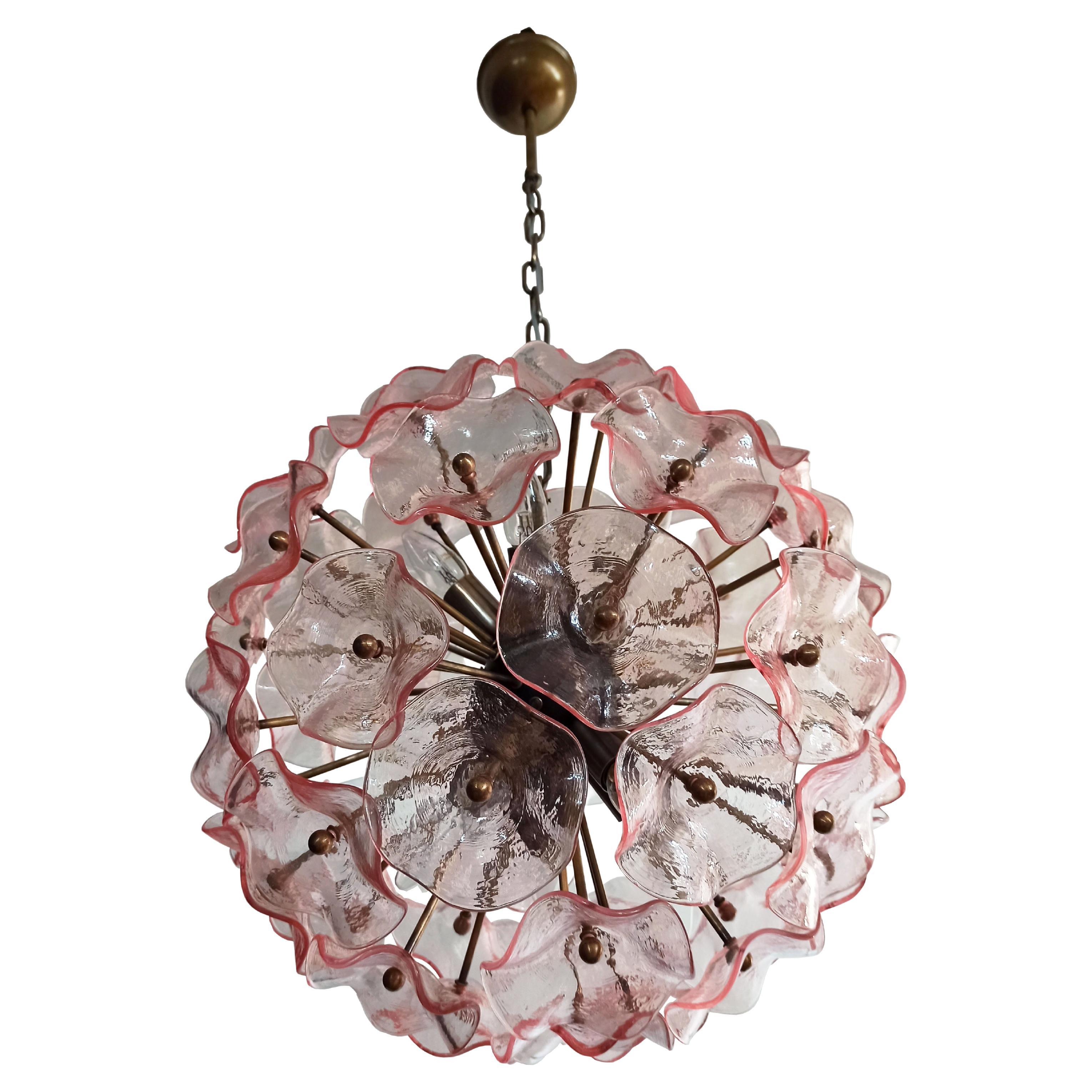 Superbe lustre italien vintage en cristal Spoutnik, 51 verres roses
