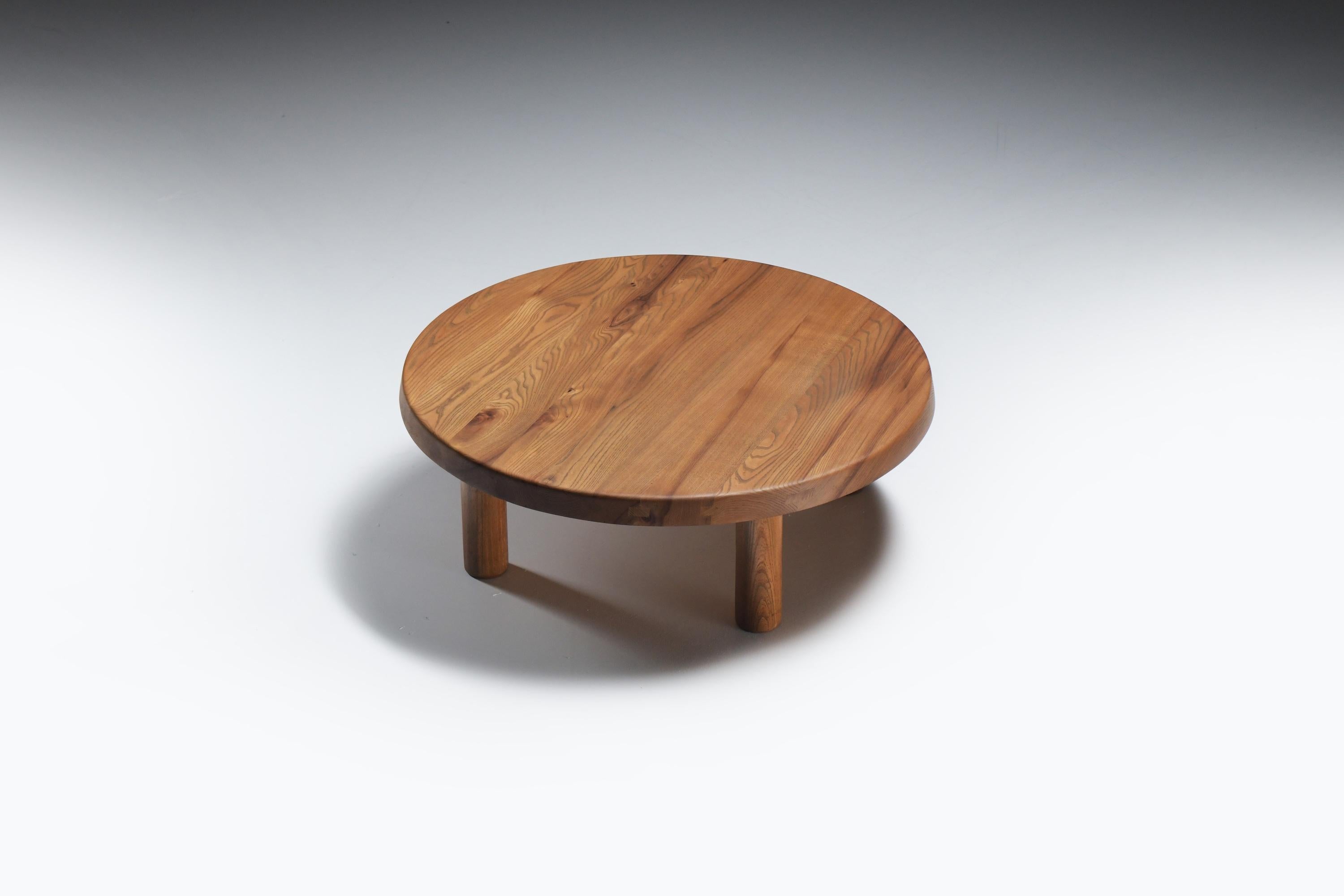 Atemberaubender Vintage-Couchtisch T02M aus ELM-Holz von Pierre Chapo – Frankreich im Angebot 1