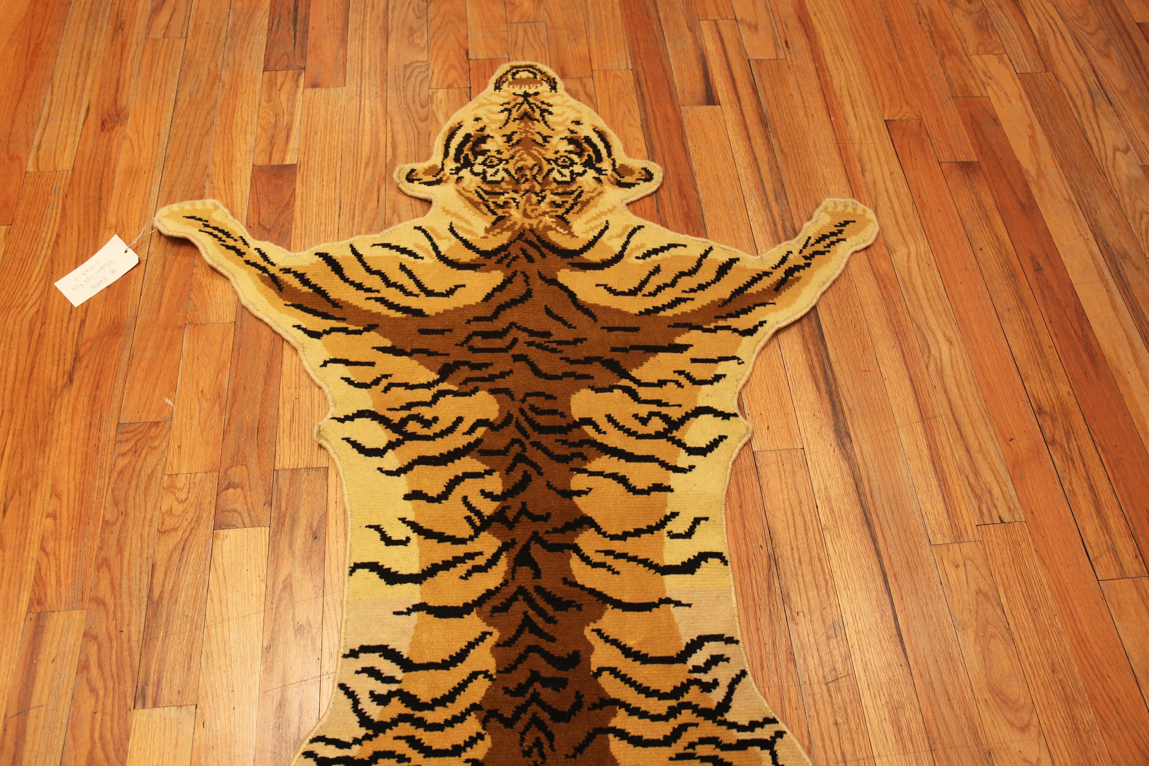 Wool Stunning Vintage Tiger Animal Pelt Design Rug 3'10