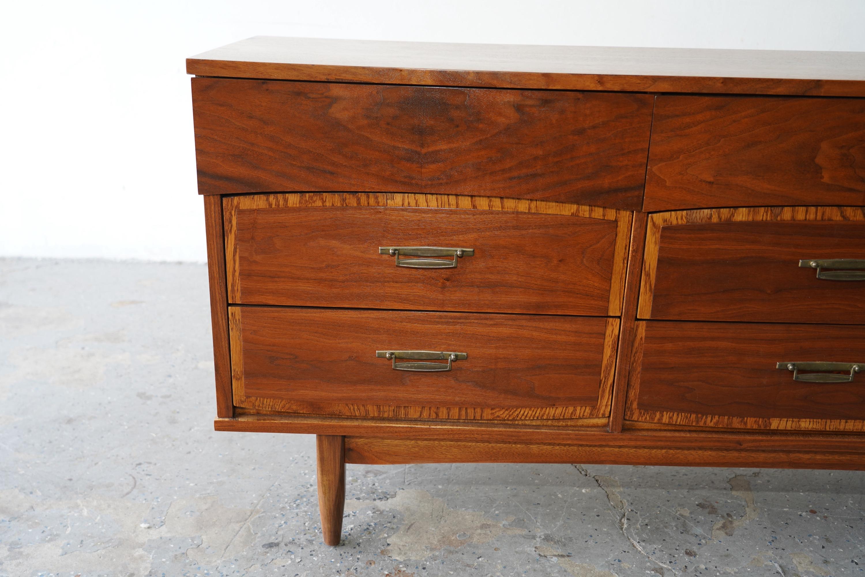 Mid-20th Century Stunning Vintage Two-Tone  Mid-Century Modern Walnut Dresser For Sale