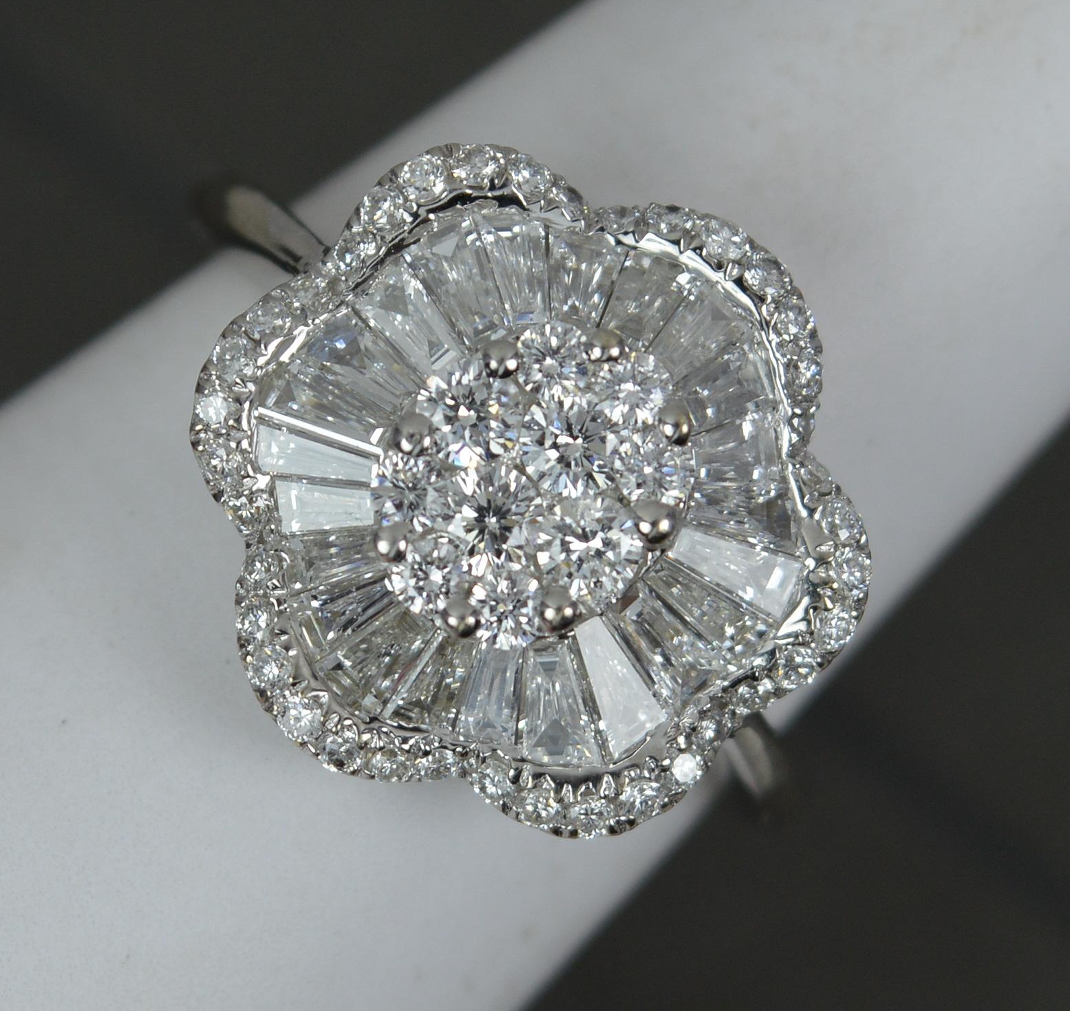 Stunning VS 1.75 Carat Diamond and 18 Carat White Gold Flower Cluster Ring 3