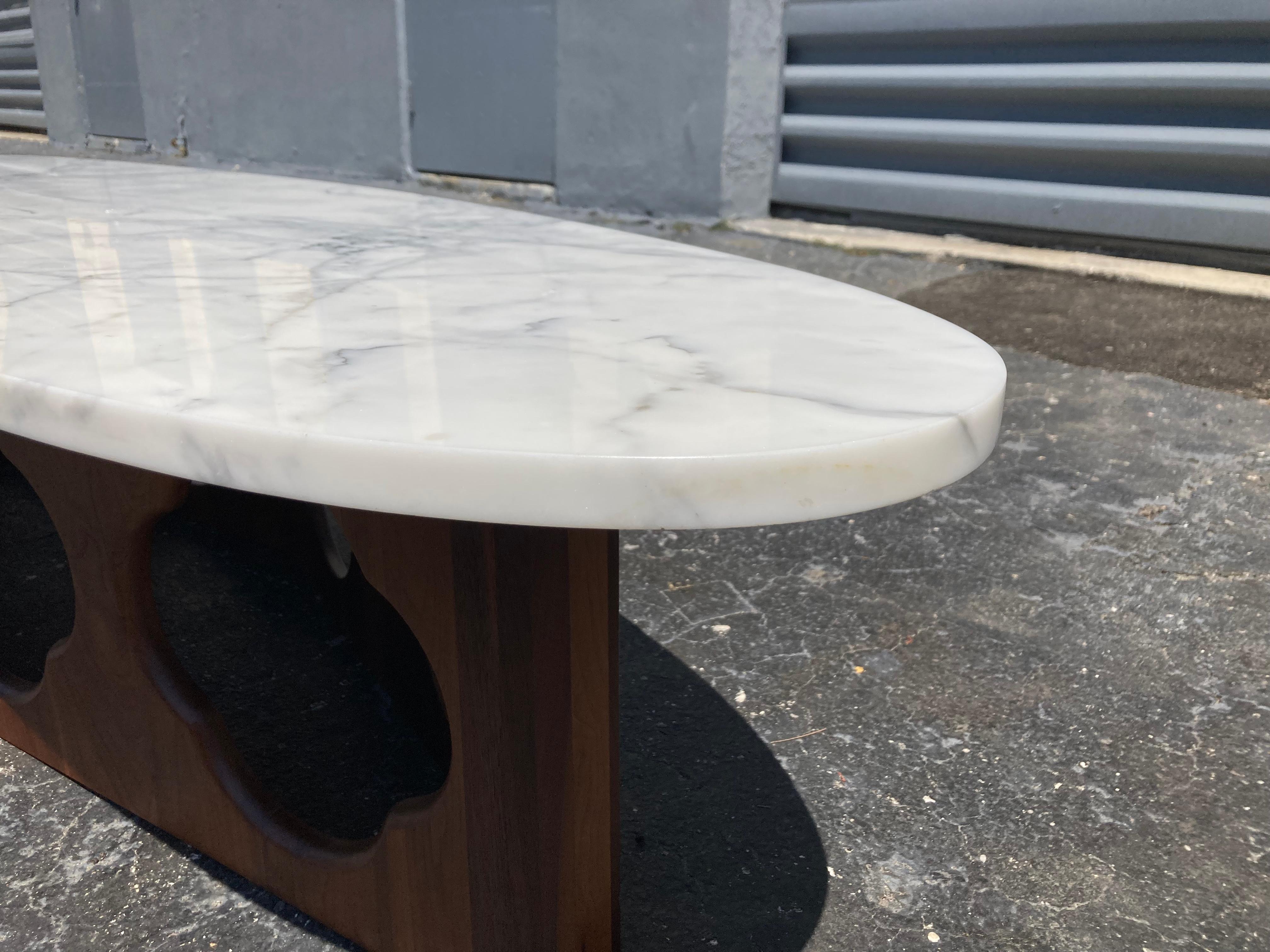 Stunning Walnut and Marble Coffee Table, USA 1950s For Sale 13