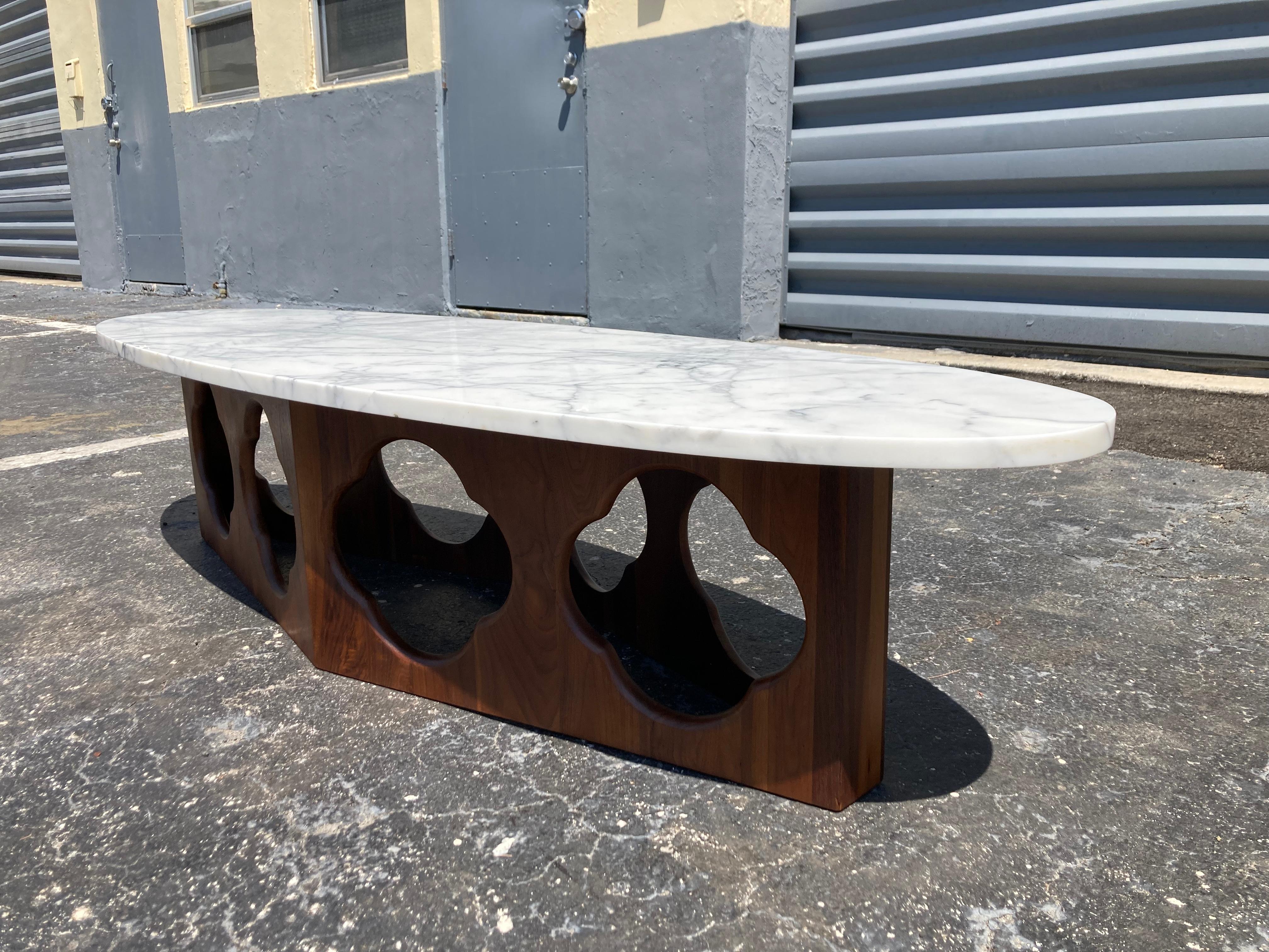 American Stunning Walnut and Marble Coffee Table, USA 1950s For Sale