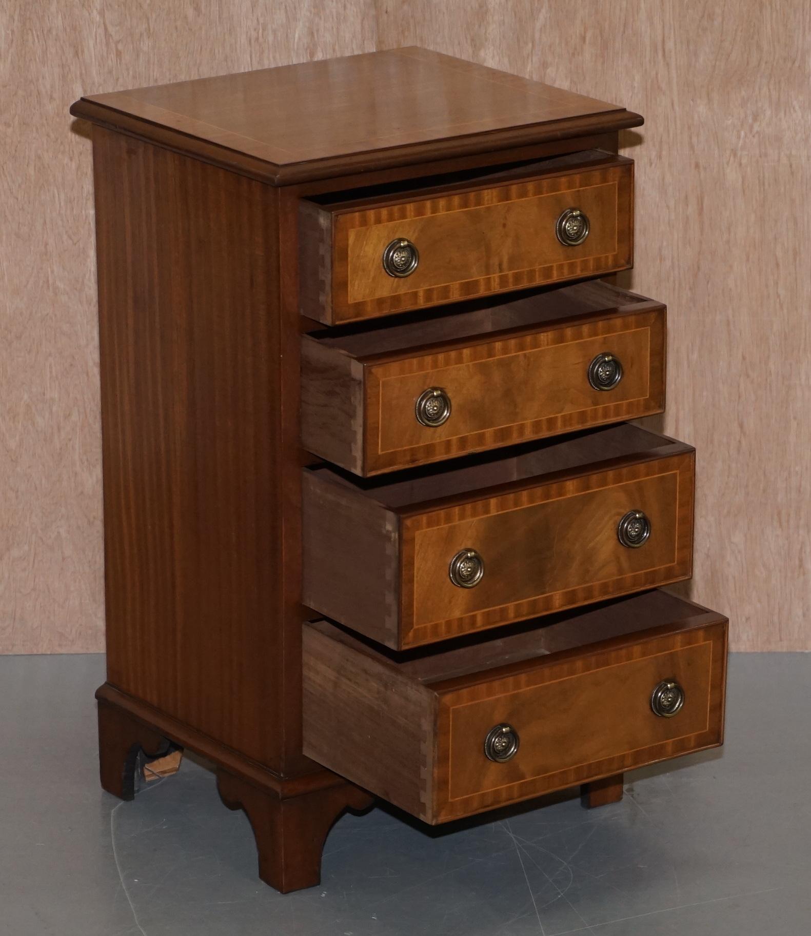 Stunning Walnut & Hardwood Chest of Drawers Lamp End Wine Bedside Table Sized 3