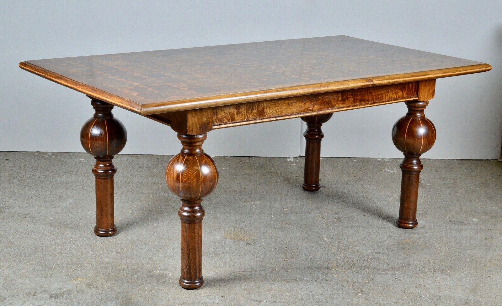 English Stunning Walnut Parquetry Inlaid Dining Table and Set of 6 Chairs, Bulbous Legs For Sale