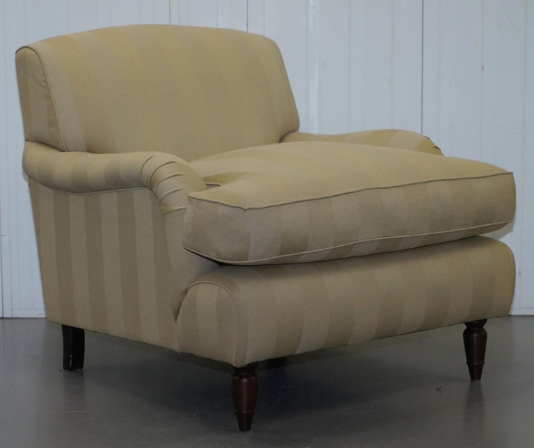 Stunning Wesley Barrell England Howard Sofa Pair of Armchairs Suite at
