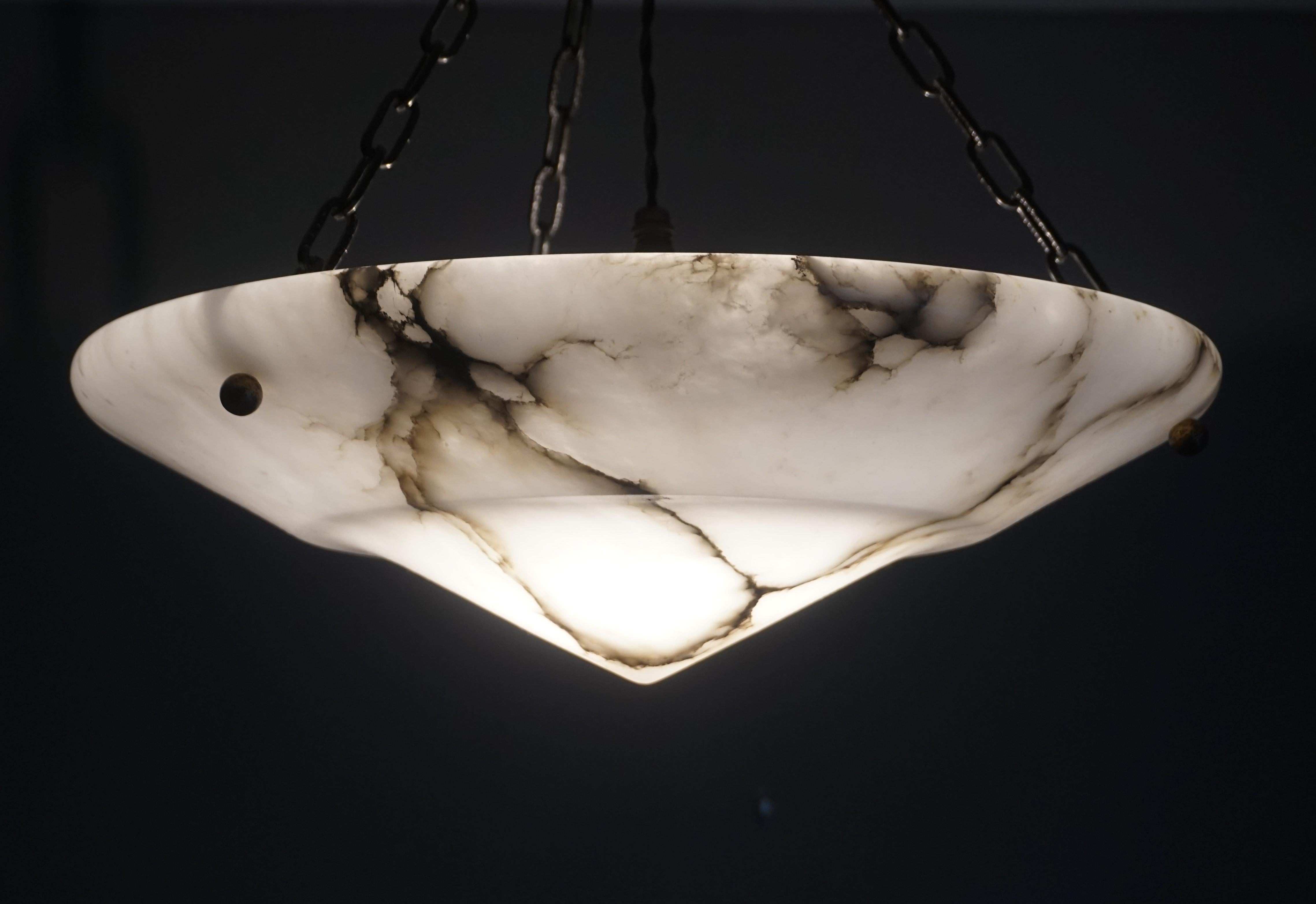 Stunning White Alabaster and Black Veins Art Deco Chandelier / Pendant ca 1920 In Excellent Condition In Lisse, NL