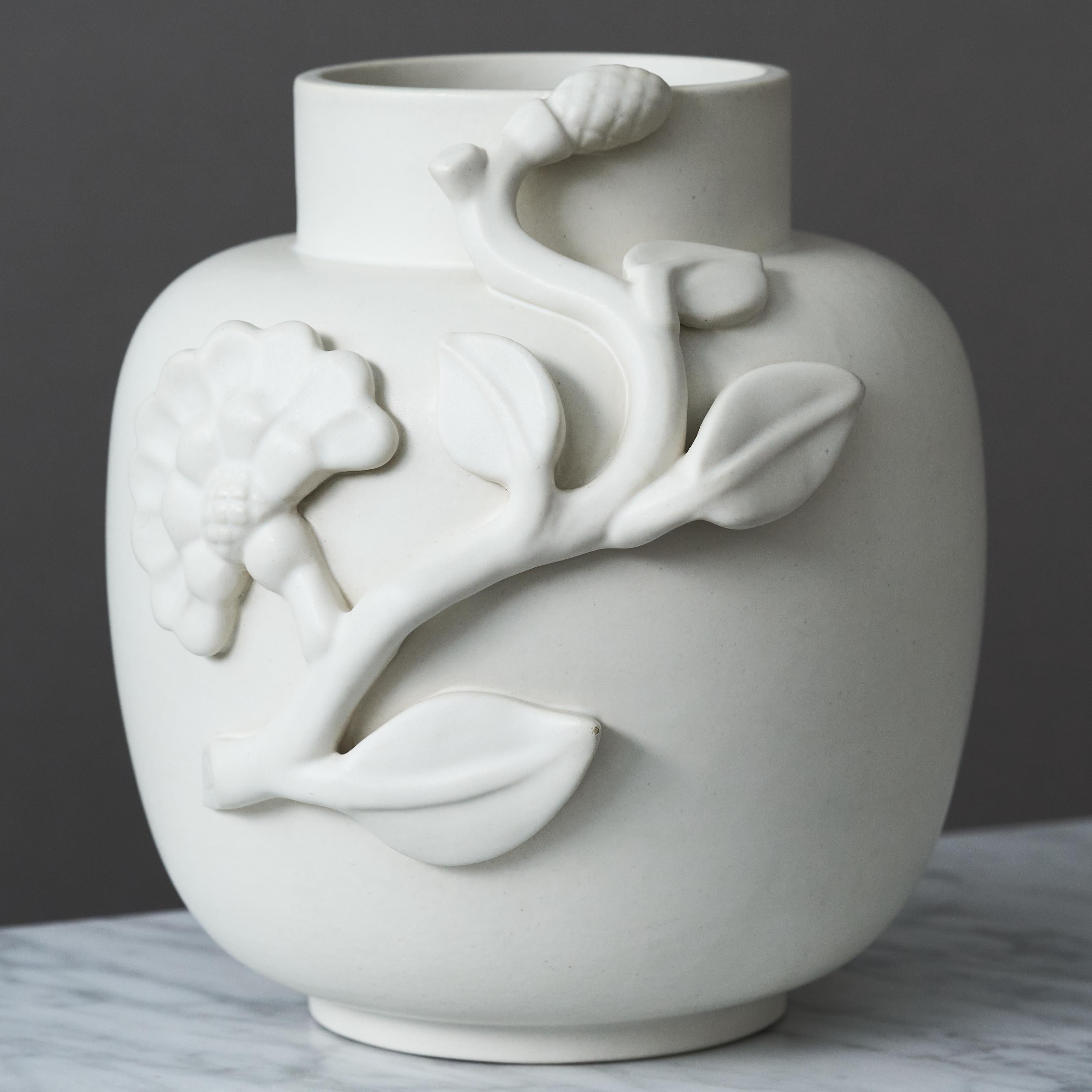 Stupendo vaso bianco 'Carrara' di Wilhelm Kåge per Gustavsberg, Svezia, anni '30 in vendita 2